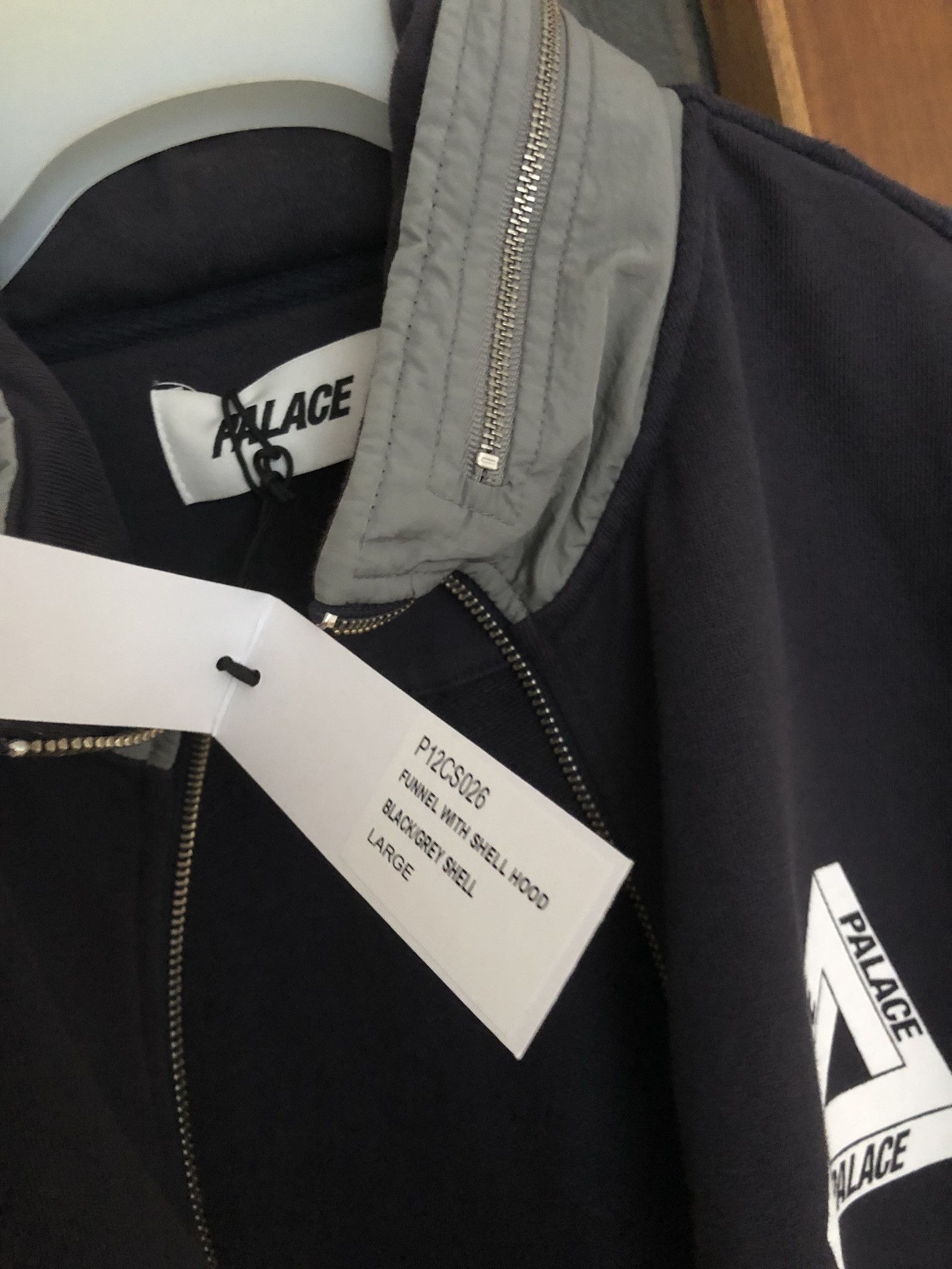 Palace Palace funnel with shell hood Size US L / EU 52-54 / 3 - 3 Thumbnail