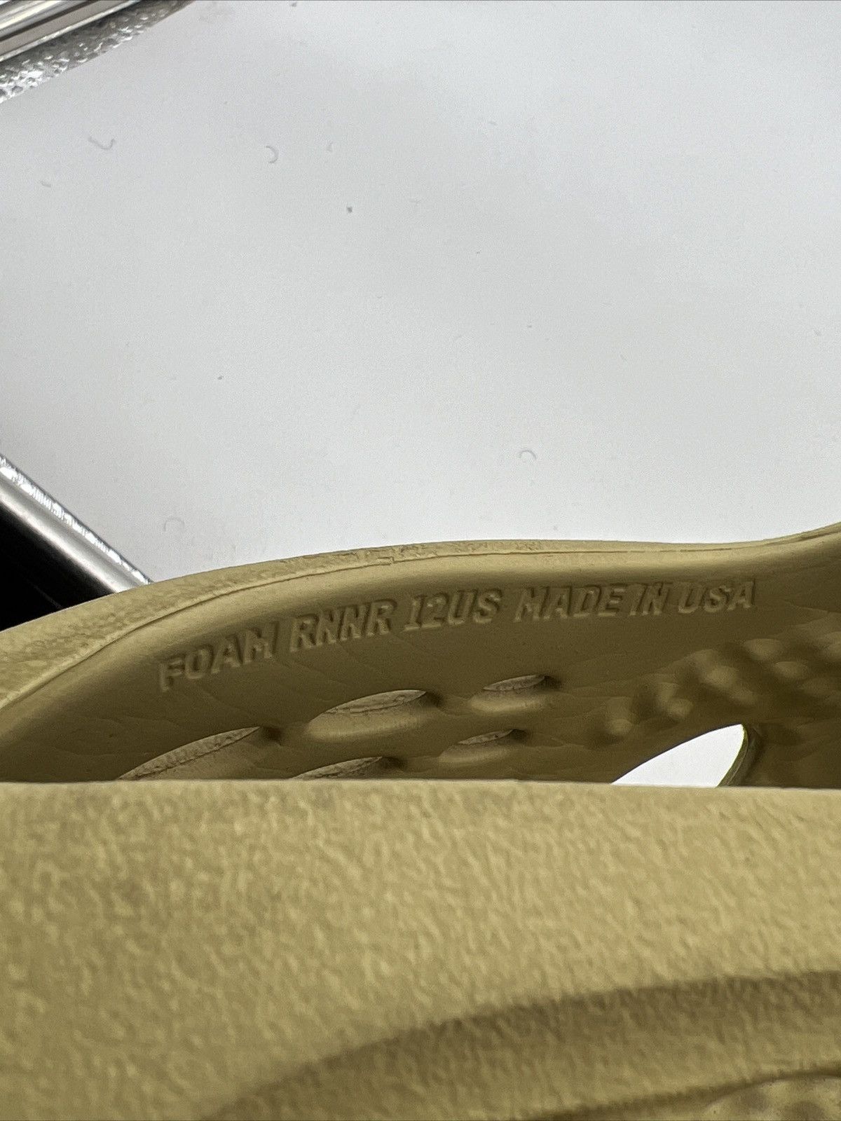 Adidas Yeezy foam runner sulfer Size US 12 / EU 45 - 8 Thumbnail