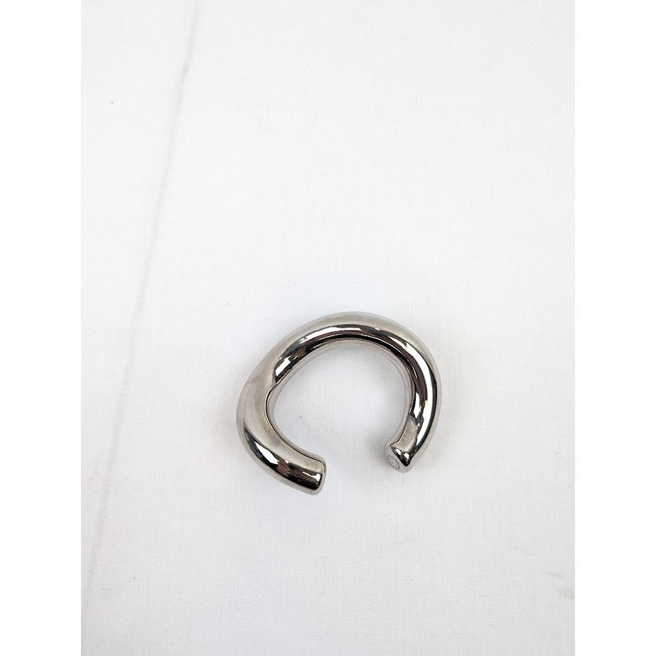 o1rshd1 Size: OS / C Shaped Bracelet in Silver