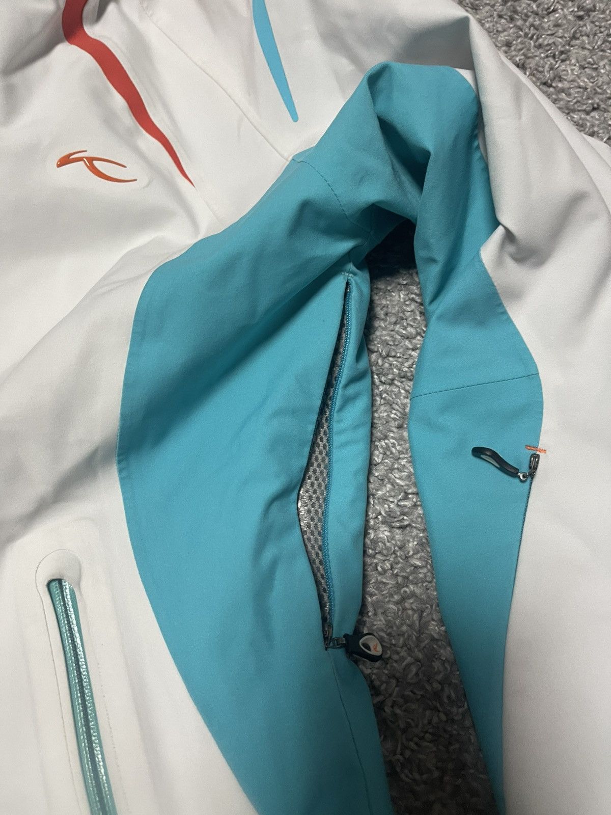 KJUS Kjus ladies ski jacket size M Size M / US 6-8 / IT 42-44 - 19 Thumbnail