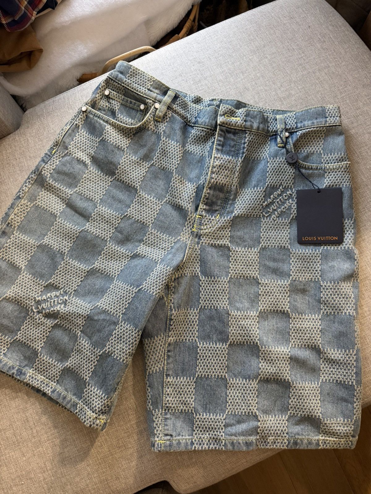 Louis Vuitton Louis Vuitton Damier 3D Light Denim Shorts Size US 29 - 1 Thumbnail