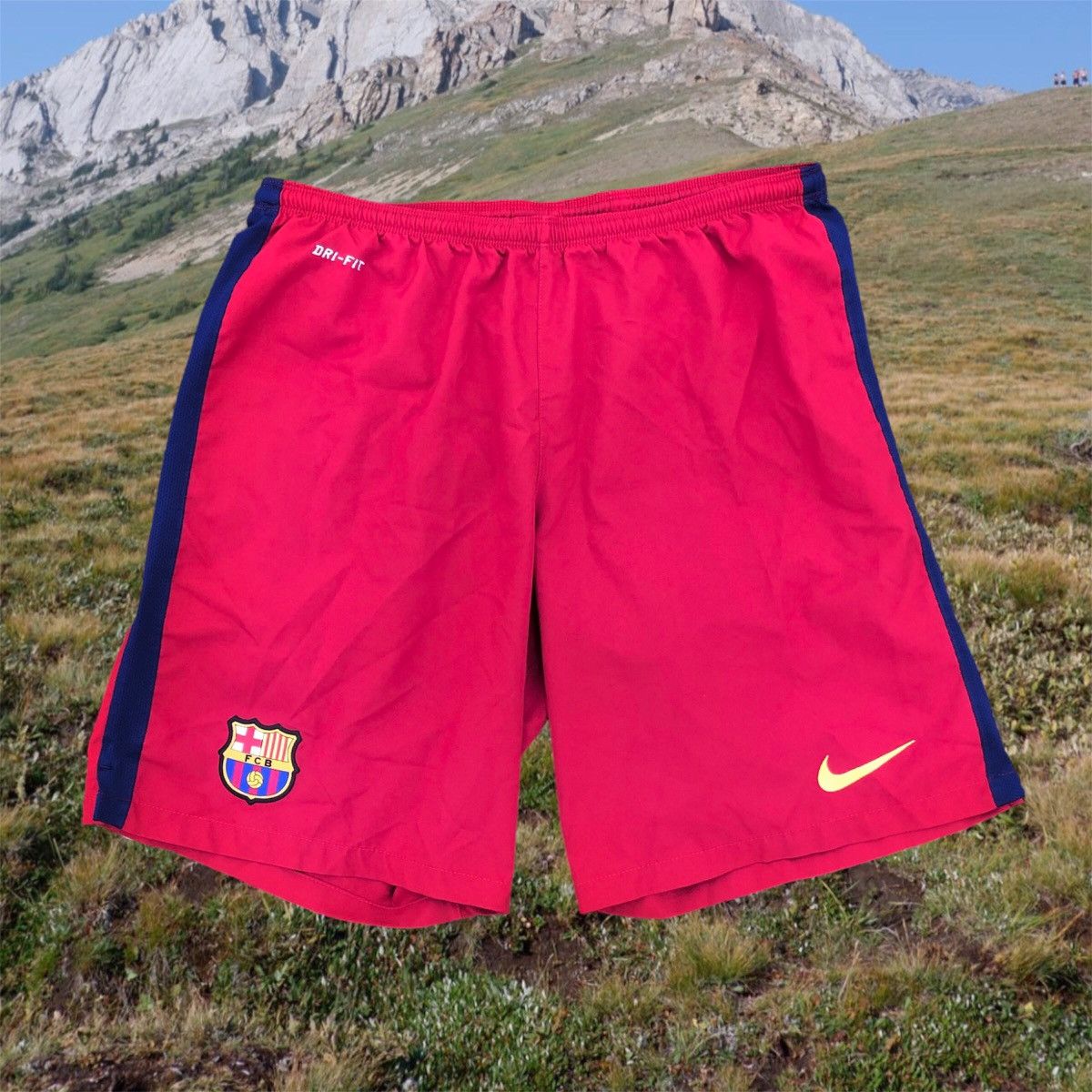 Nike FC Barcelona official Nike shorts Size US 36 / EU 52 - 1 Thumbnail