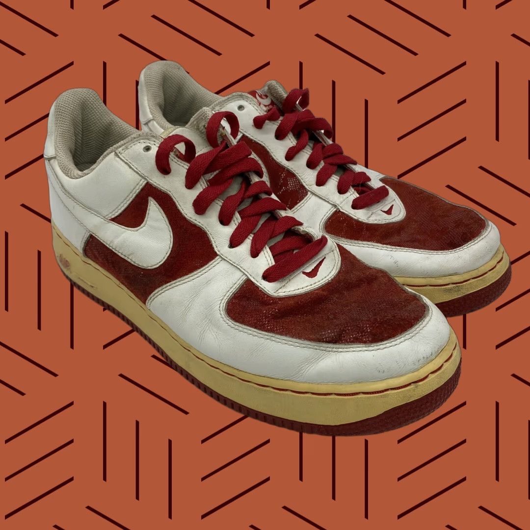 Nike VINTAGE Nike Air Force 1 WMNS Sneaker Women’s US 11.5 EU 44 Leather Varsity Red White 2005 Size US 9 / IT 39 - 1 Thumbnail