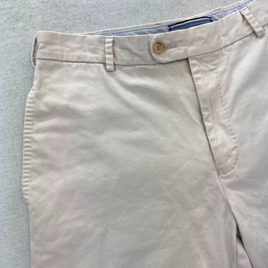 Peter Millar Peter Millar Shorts Mens 32 White Pima Cotton Flat Front Chino Short Mid Rise 9" Size US 32 / EU 48 - 2 Thumbnail
