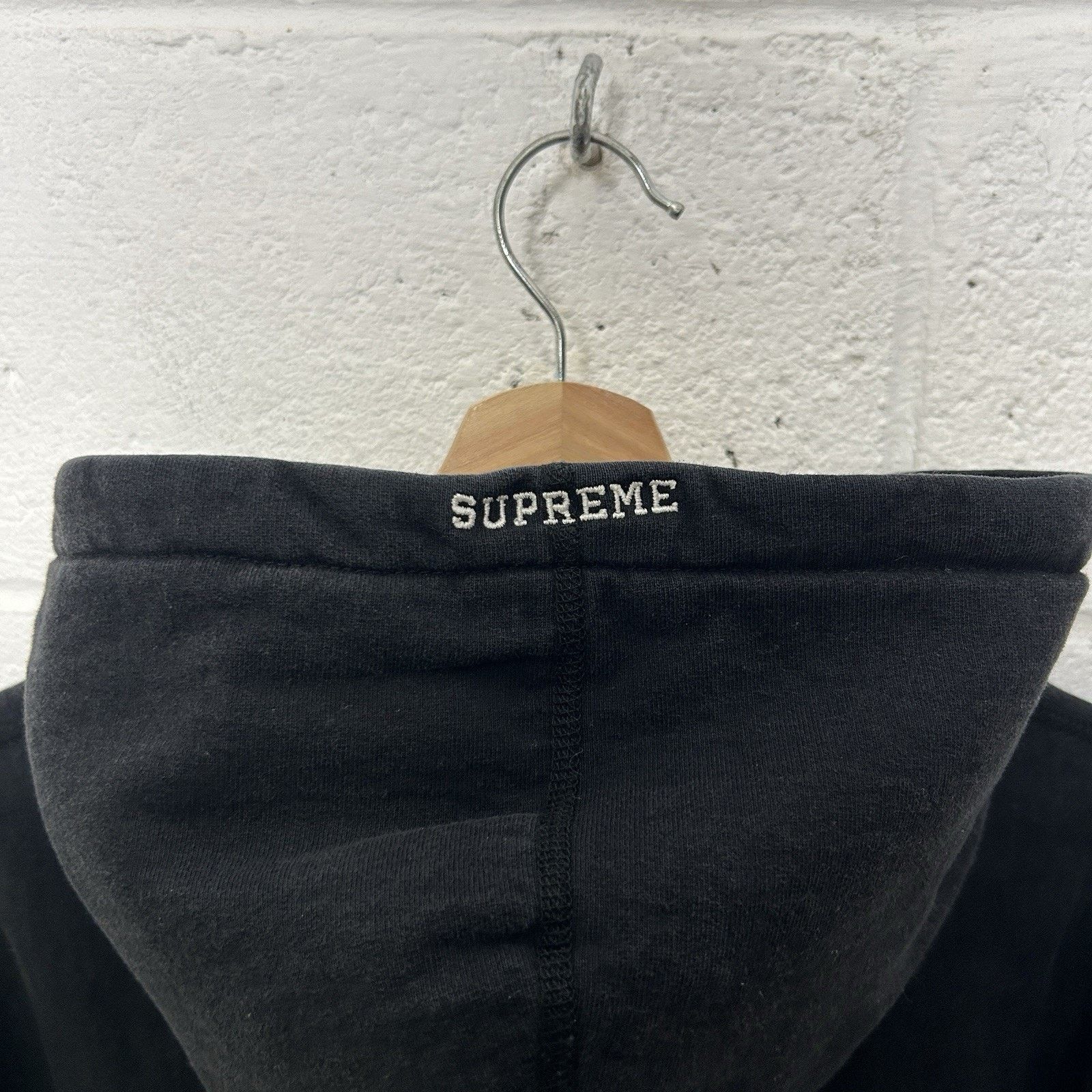 Supreme Supreme Portrait Hooded Sweatshirt Hoodie “Black” FW20 Size US L / EU 52-54 / 3 - 4 Thumbnail