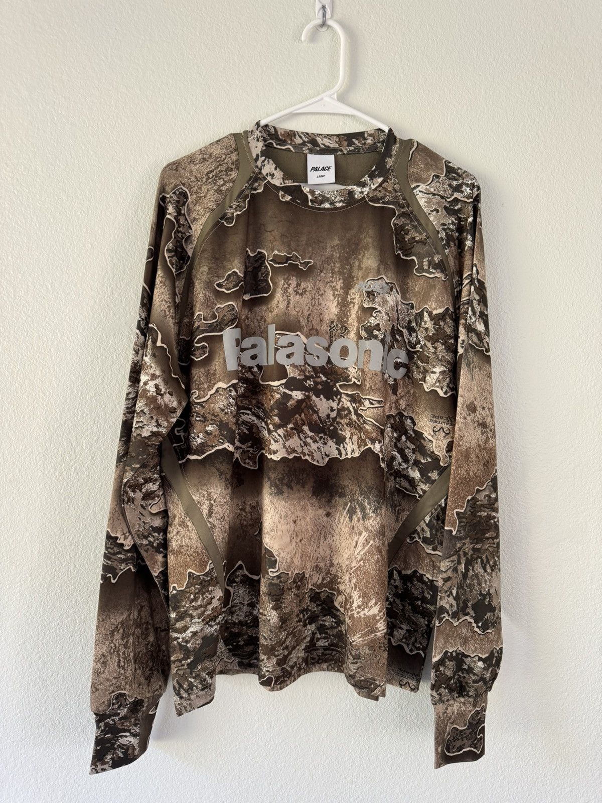 Palace Palace Trail Runner Long Sleeve Camo Size Large | Grailed
