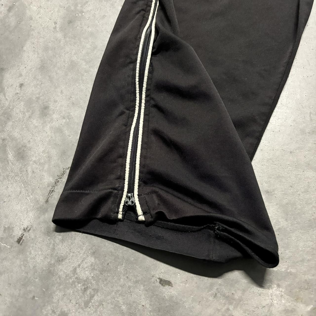 Japanese Brand × Vintage Crazy Vintage Y2K/2000s Baggy Black Striped Full Zip Drill Essential Track Pants! Size US 36 / EU 52 - 5 Thumbnail