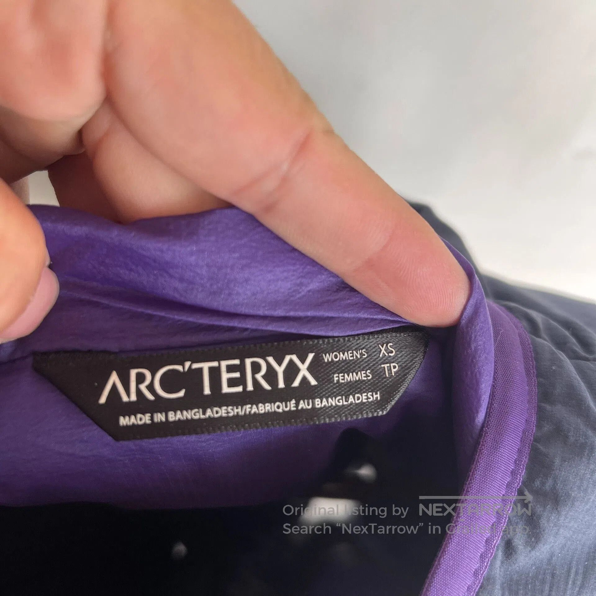 Arc'teryx Arc'teryx Women's Jacket in Blue-Black. Size US XS / EU 42 / 0 - 4 Thumbnail