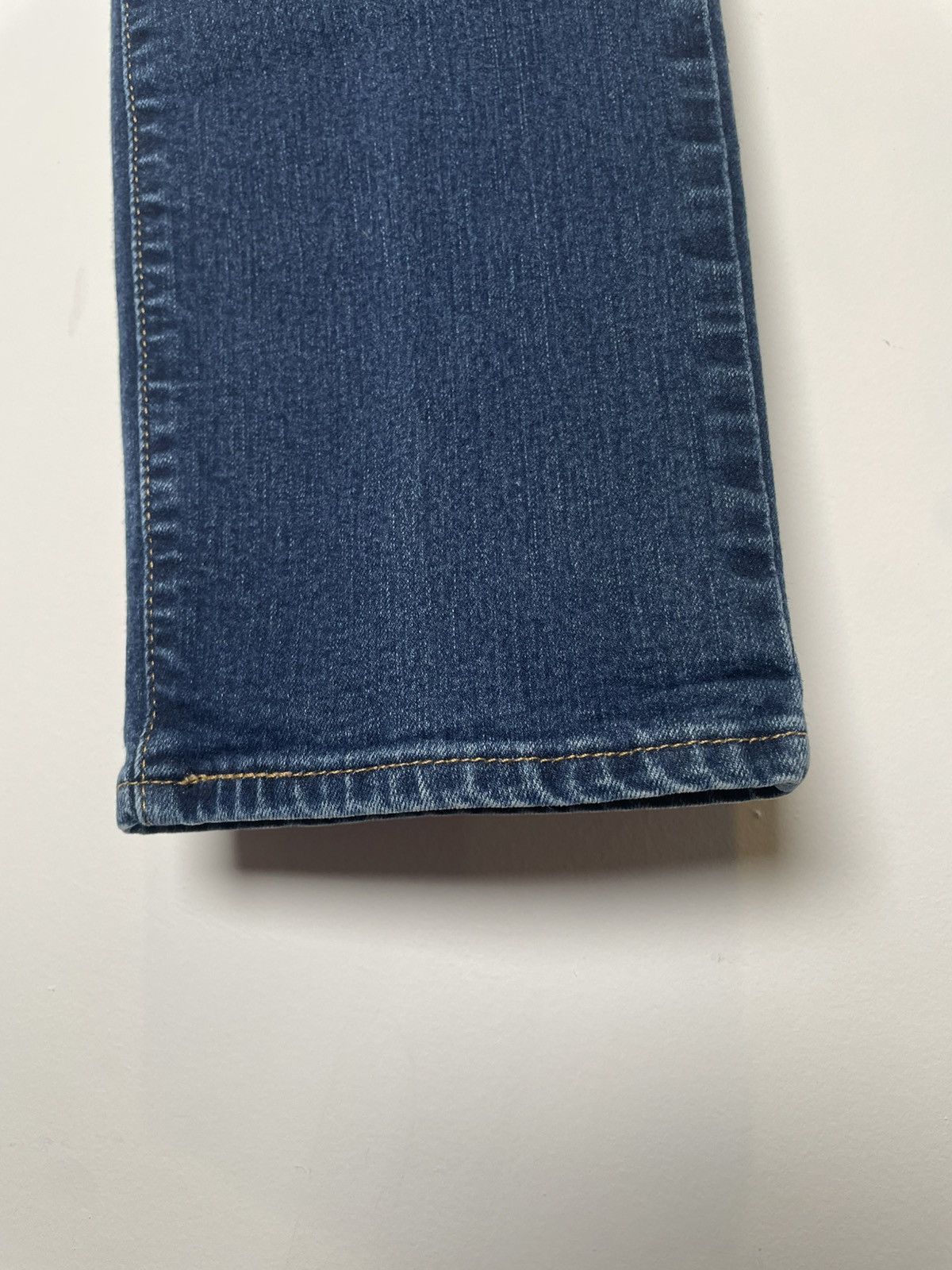 Levi's Levi’s 312 Shaping Slim Jeans Mid-Wash Blue 30 Size US 30 / EU 46 - 8 Thumbnail