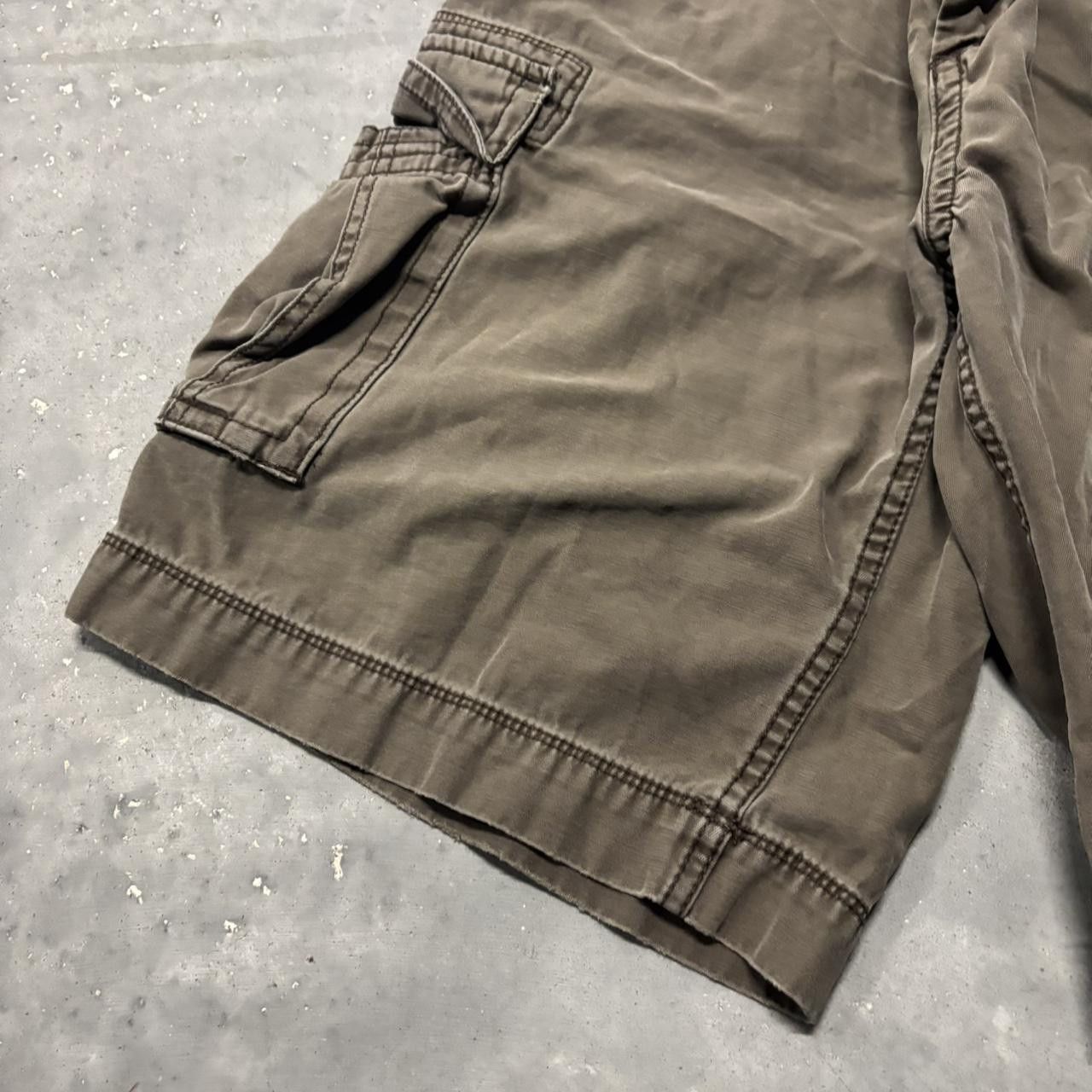 Japanese Brand × Vintage Crazy Vintage Y2K/2000s Baggy Faded Brown Skater Style Cargo Shorts! Size US 33 - 2 Thumbnail