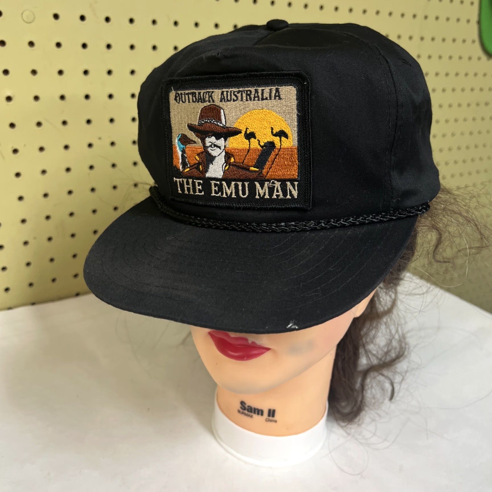 Vintage VINTAGE The Emu Man Outback Australia Black snapback hat Big Bird Nike Size ONE SIZE - 2 Thumbnail