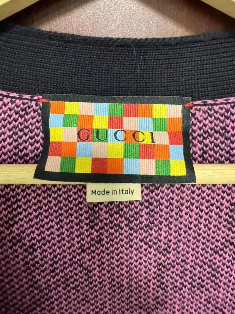 Gucci Gucci Dragon fruit color GG full print logo cardigan jacket Size M / US 6-8 / IT 42-44 - 3 Thumbnail