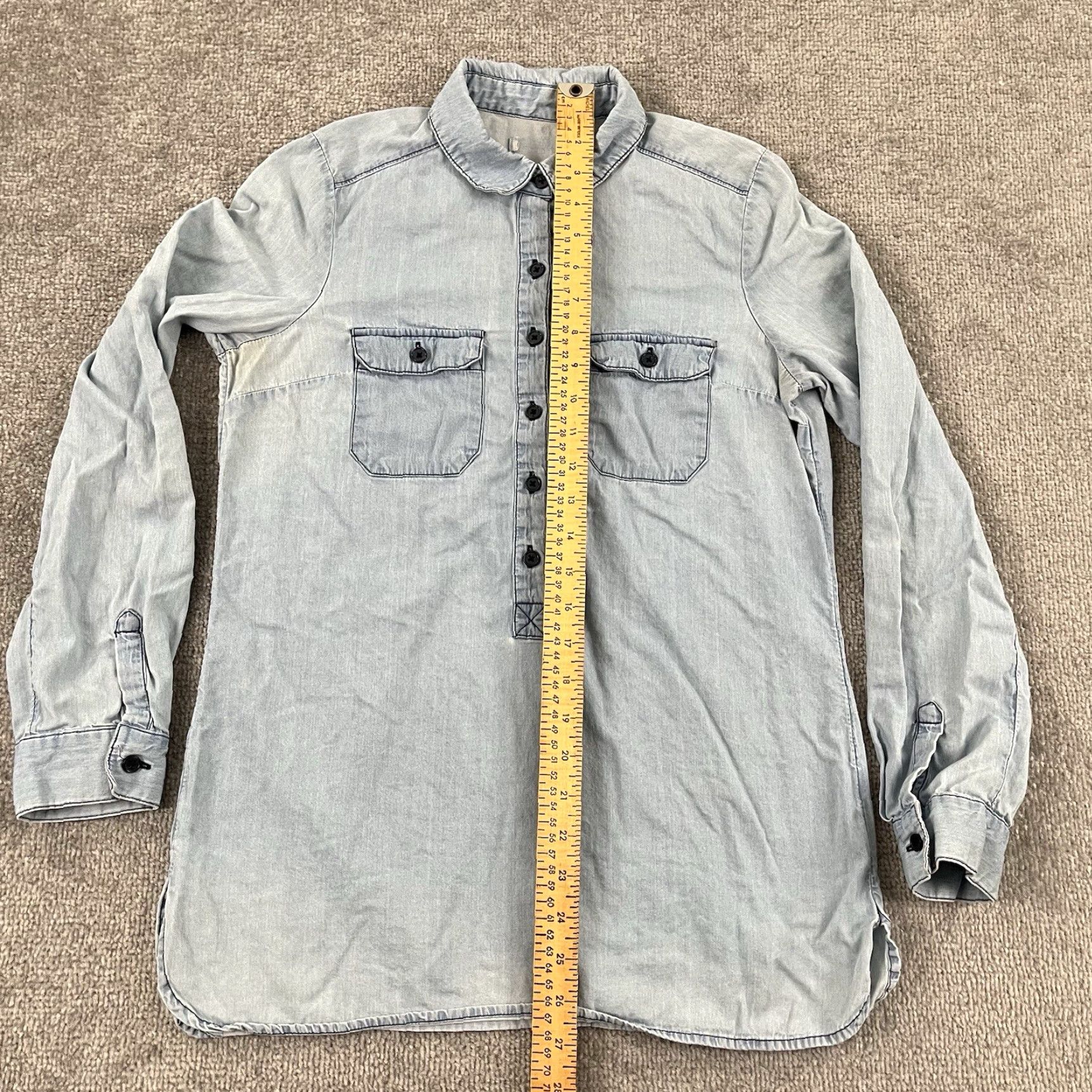 Athleta ATHLETA Shirt Womens Shirt Popover Light Blue Chase Chambray Shirt Small/Medium Casual Womens Size S / US 4 / IT 40 - 2 Thumbnail