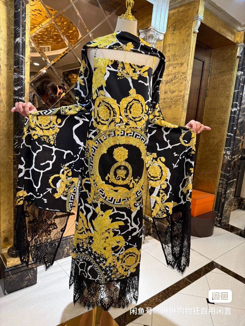 Versace Versace Baroque print camisole cape shawl dress Size M / US 6-8 / IT 42-44 - 2 Thumbnail
