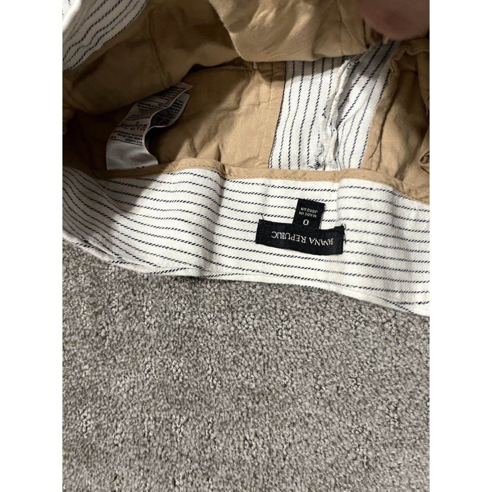 Banana Republic VINTAGE Banana Republic Women's White Linen Cotton Capri Pants 0 Striped Crop Mid-Rise Summer Size 26" / US 2 / IT 38 - 5 Thumbnail