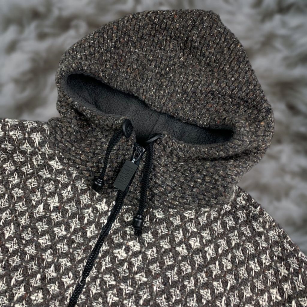 Tokka Tribe by Luhta Men’s Hoodie Sweatshirt 1/2 Zip Gray White Diamond Pattern Knit Pockets Hooded Small Mens