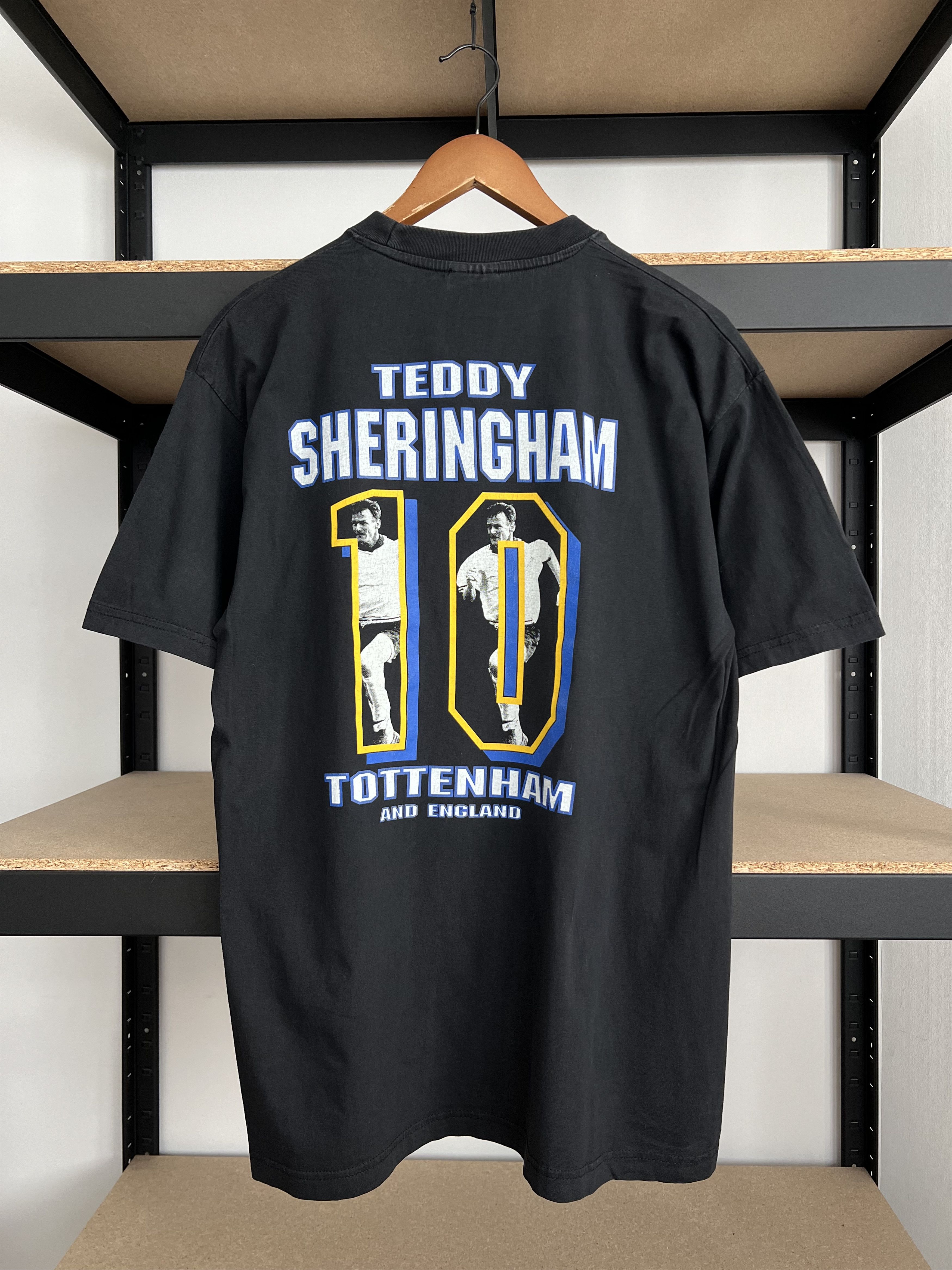 Vintage Vintage 90s Teddy Sheringham Tottenham Soccer Black T-shirt Size US XL / EU 56 / 4 - 4 Thumbnail
