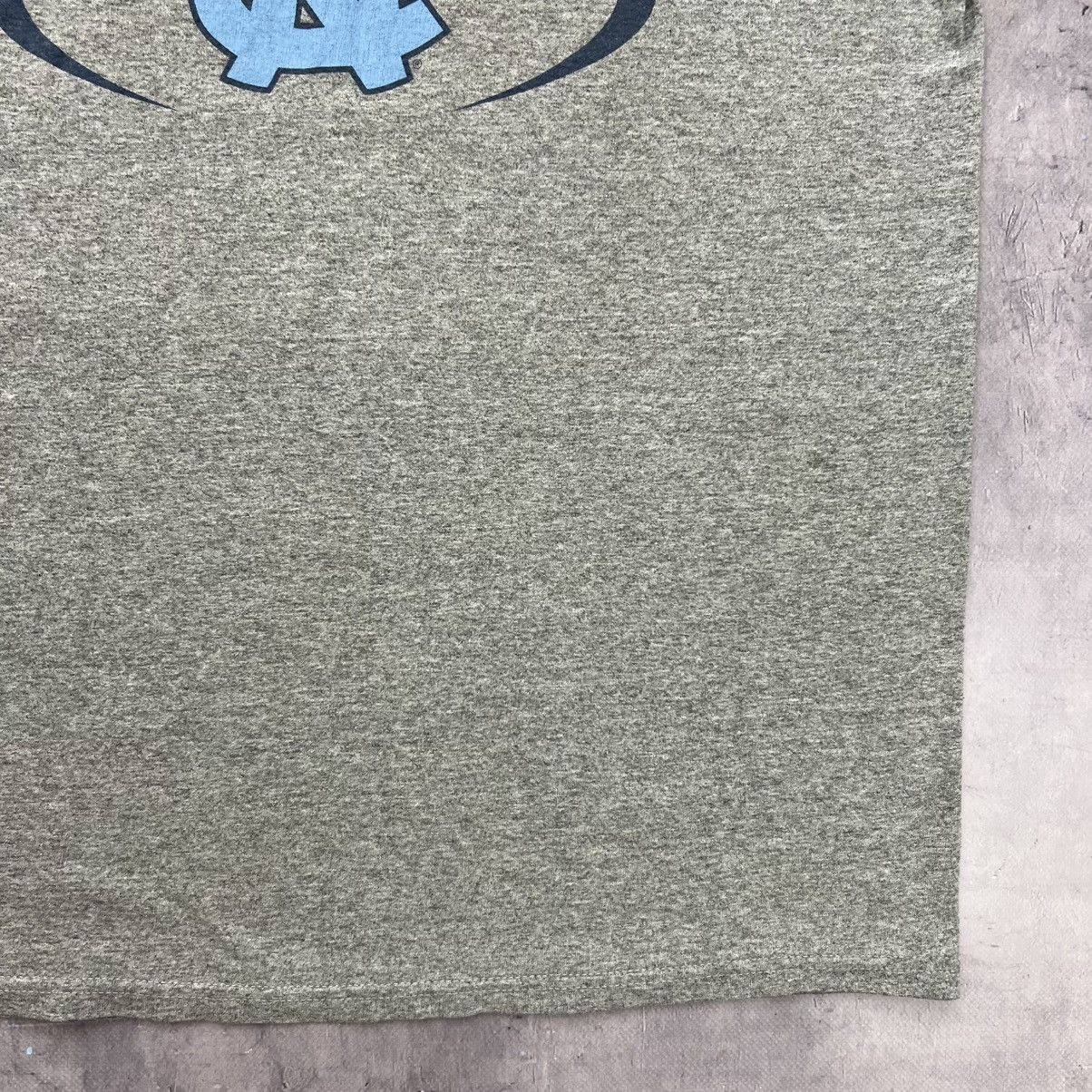 Nike Rare! Nike North Carolina Tap Heels Tee Vintage 00s Size US S / EU 44-46 / 1 - 10 Thumbnail