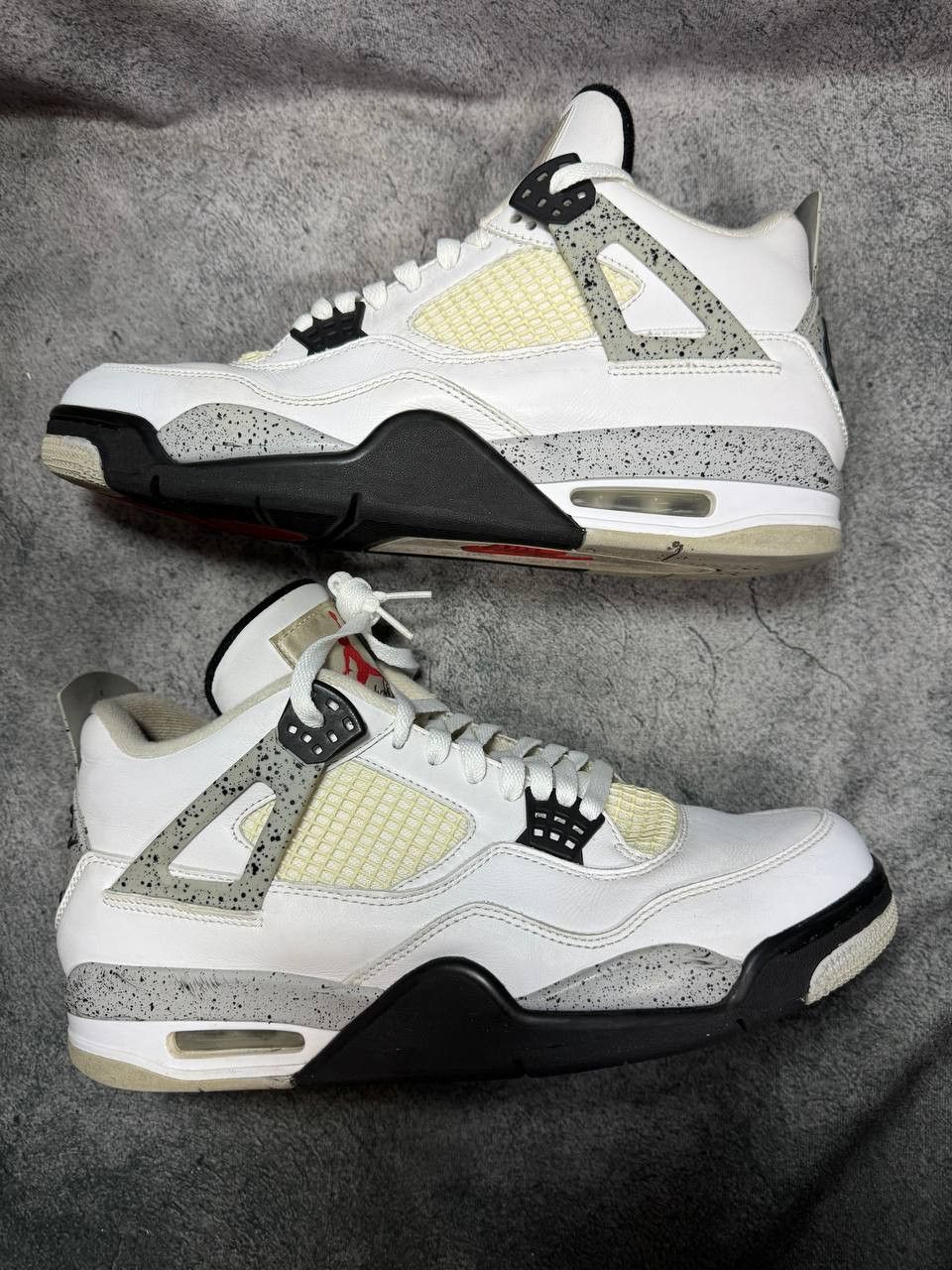 Jordan Brand Size 11 | Jordan 4 White Cement No Box | Pre-Owned Size US 11 / EU 44 - 8 Thumbnail