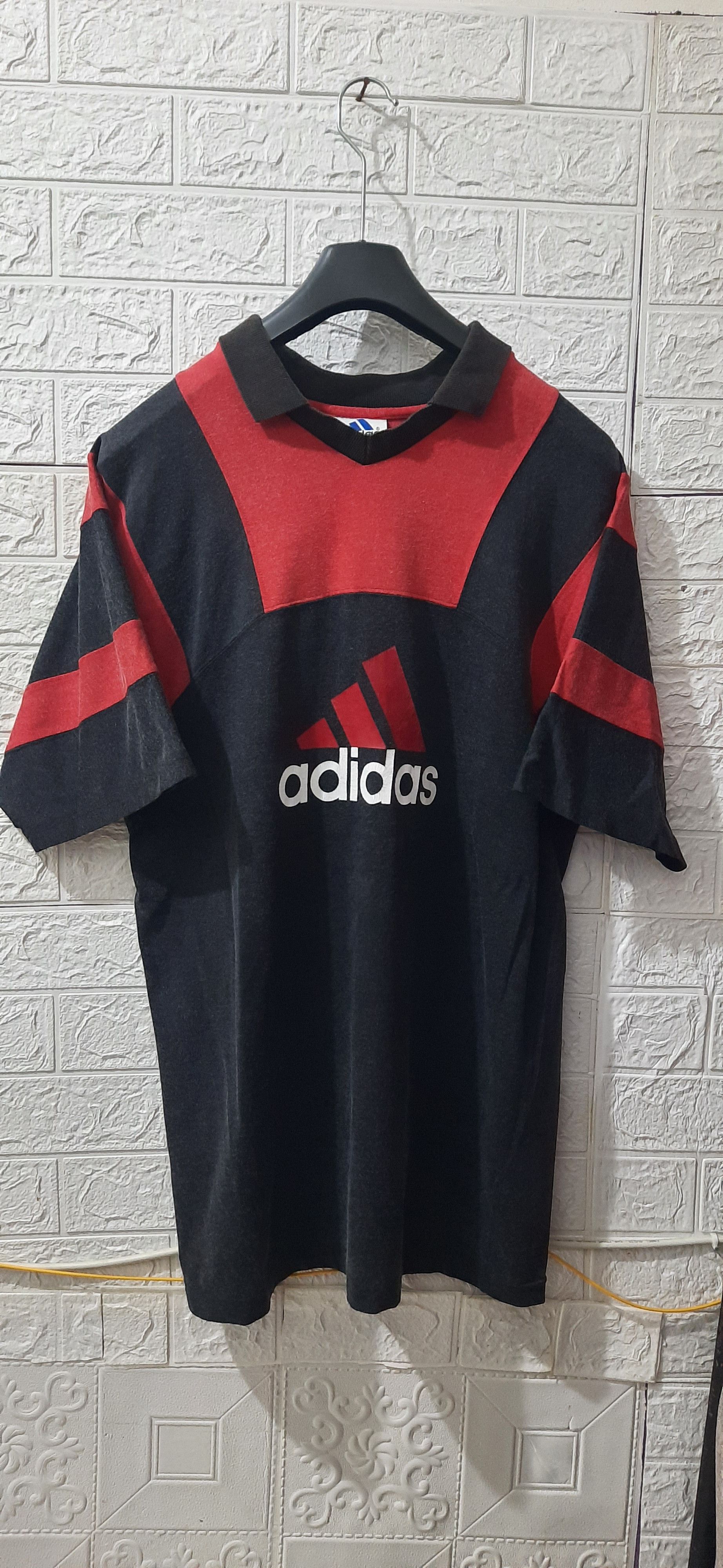 Adidas Adidas Vintage Polo Shirt Size US L / EU 52-54 / 3 - 1 Thumbnail