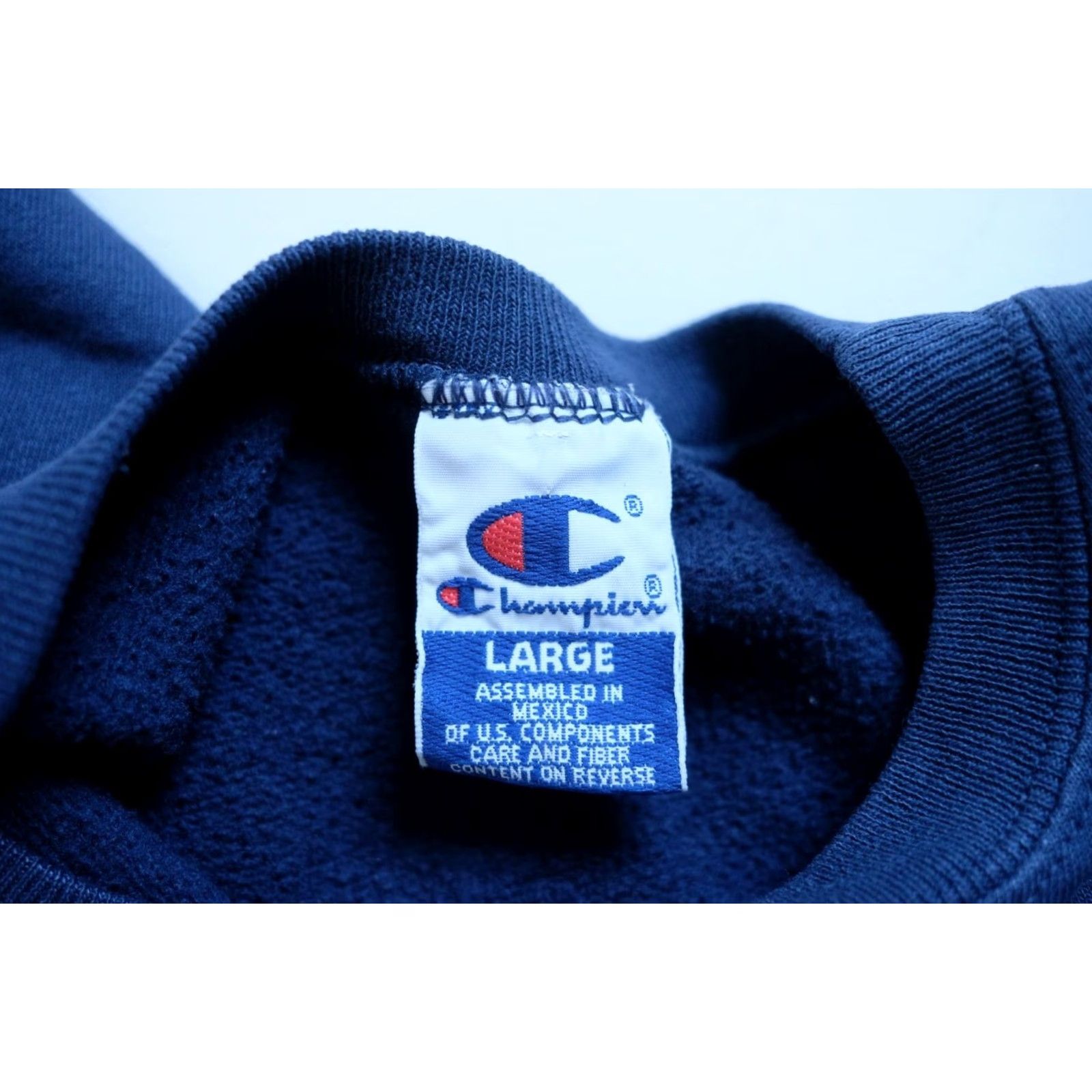 Champion VINTAGE Champion Sweatshirt 90s Blue Crewneck Pullover Raglan Logo Men L Size US L / EU 52-54 / 3 - 6 Thumbnail