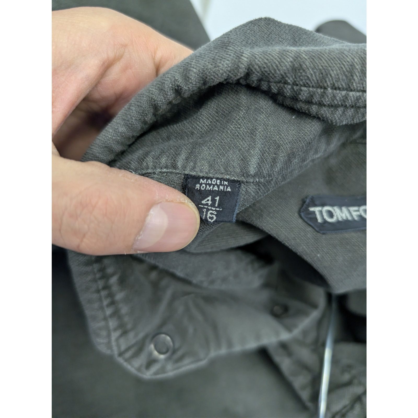 Tom Ford o1rshd1 CC20 Corduroy Western Button up Shirt in Grey Size US M / EU 48-50 / 2 - 16 Thumbnail
