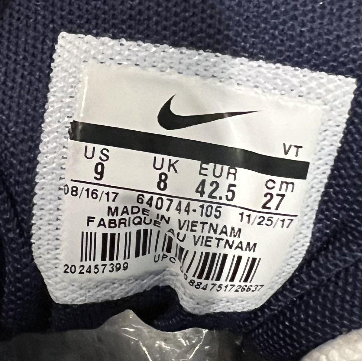 Nike Size 9 Nike Air Max 98 2018 Tour Yellow 640744-105 MSRP $170 Size US 9 / EU 42 - 8 Thumbnail