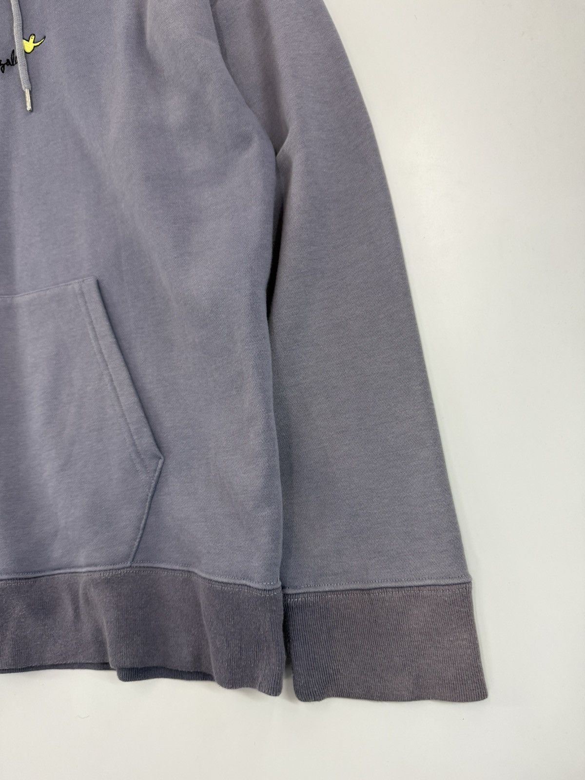 Santa Cruz Skateboards 🔥 Mark Gonzalez Skateboard Backhit Distressed Lilac Hoodie Size US M / EU 48-50 / 2 - 2 Thumbnail