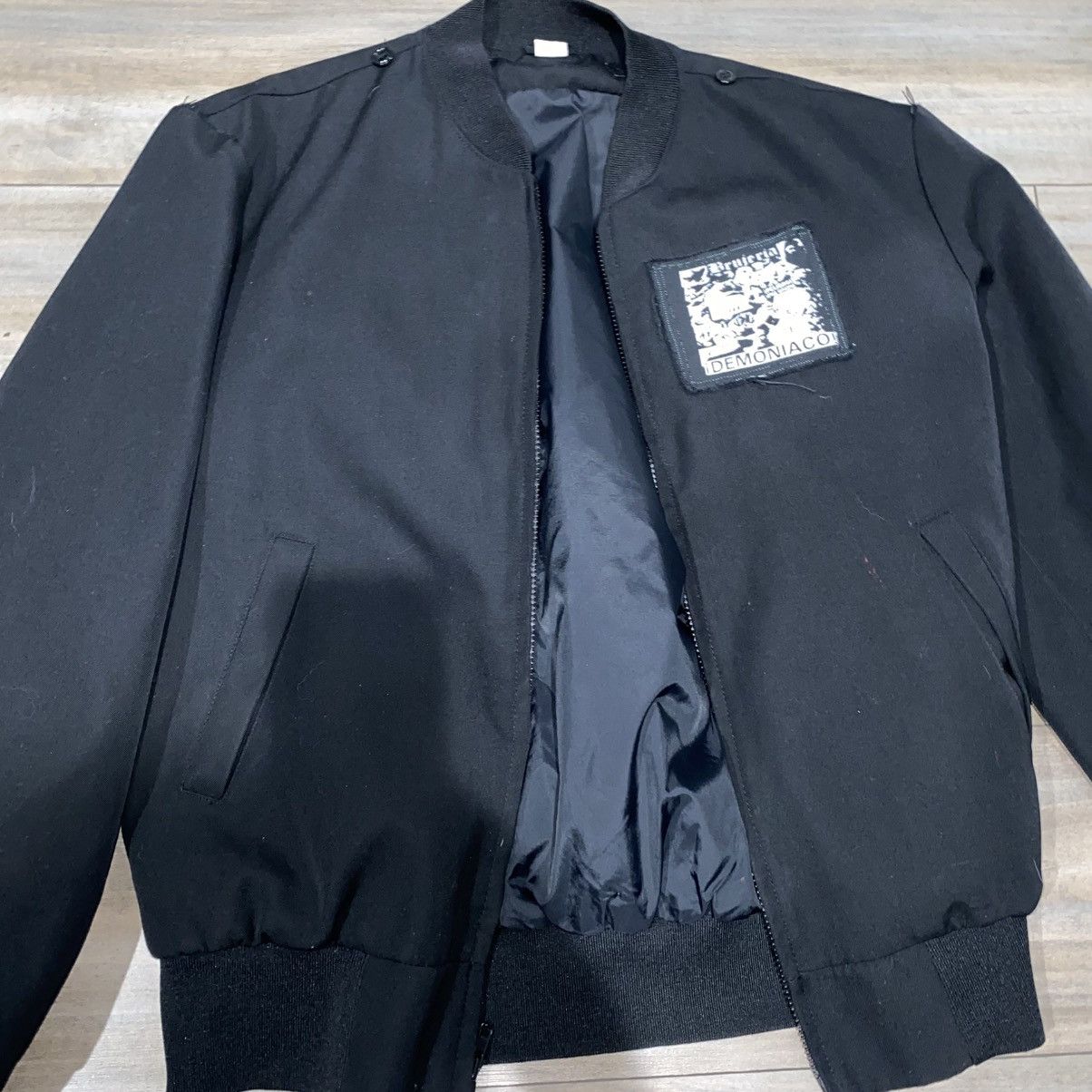 GU OFFTHESHITS “Bruirria” BOMBER Size US M / EU 48-50 / 2 - 2 Thumbnail