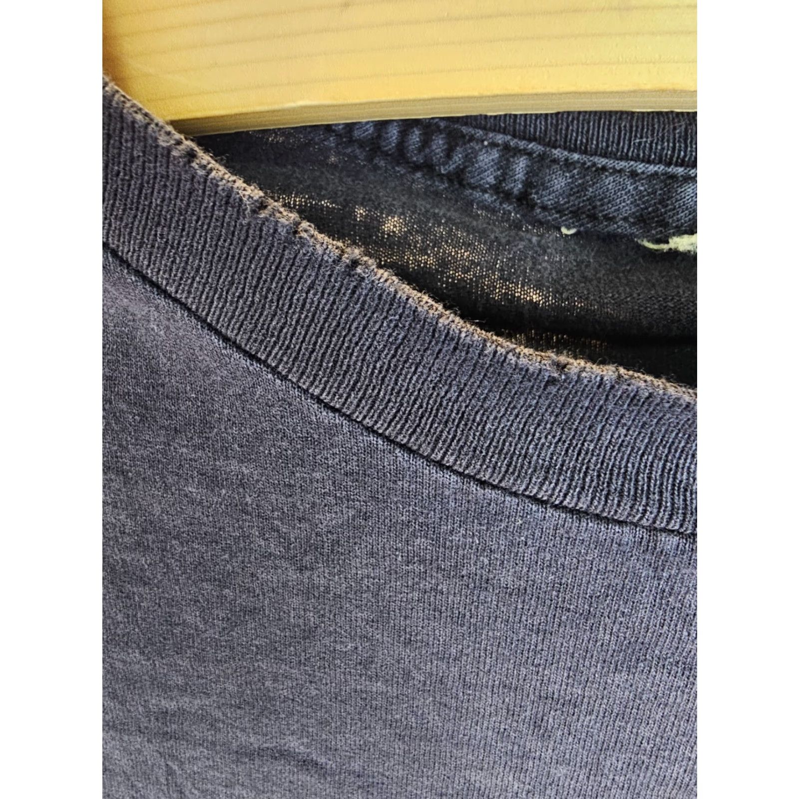 Vintage VINTAGE University Berkeley Gradient Sun Faded Distressed Black T-Shirt SZ L T-Shirt Men Short Sleeve Round Neck Cotton Size US L / EU 52-54 / 3 - 6 Thumbnail