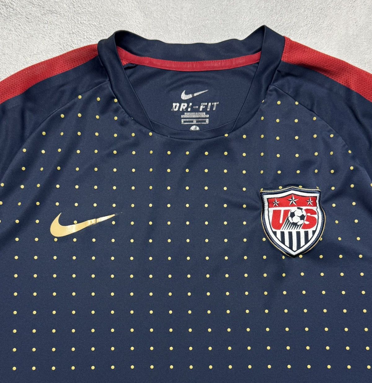 Nike USA 2011 2012 Training Football Shirt Soccer Jersey Nike Size US L / EU 52-54 / 3 - 5 Thumbnail