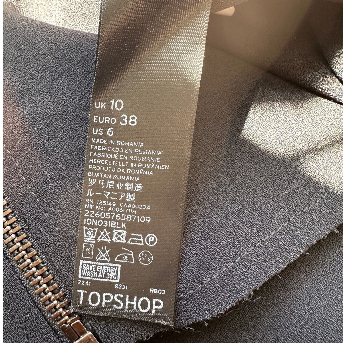 Topshop Topshop Black VNeck Zip Sleeveless Utility Pocket Dress 6 Size M / US 6-8 / IT 42-44 - 11 Thumbnail