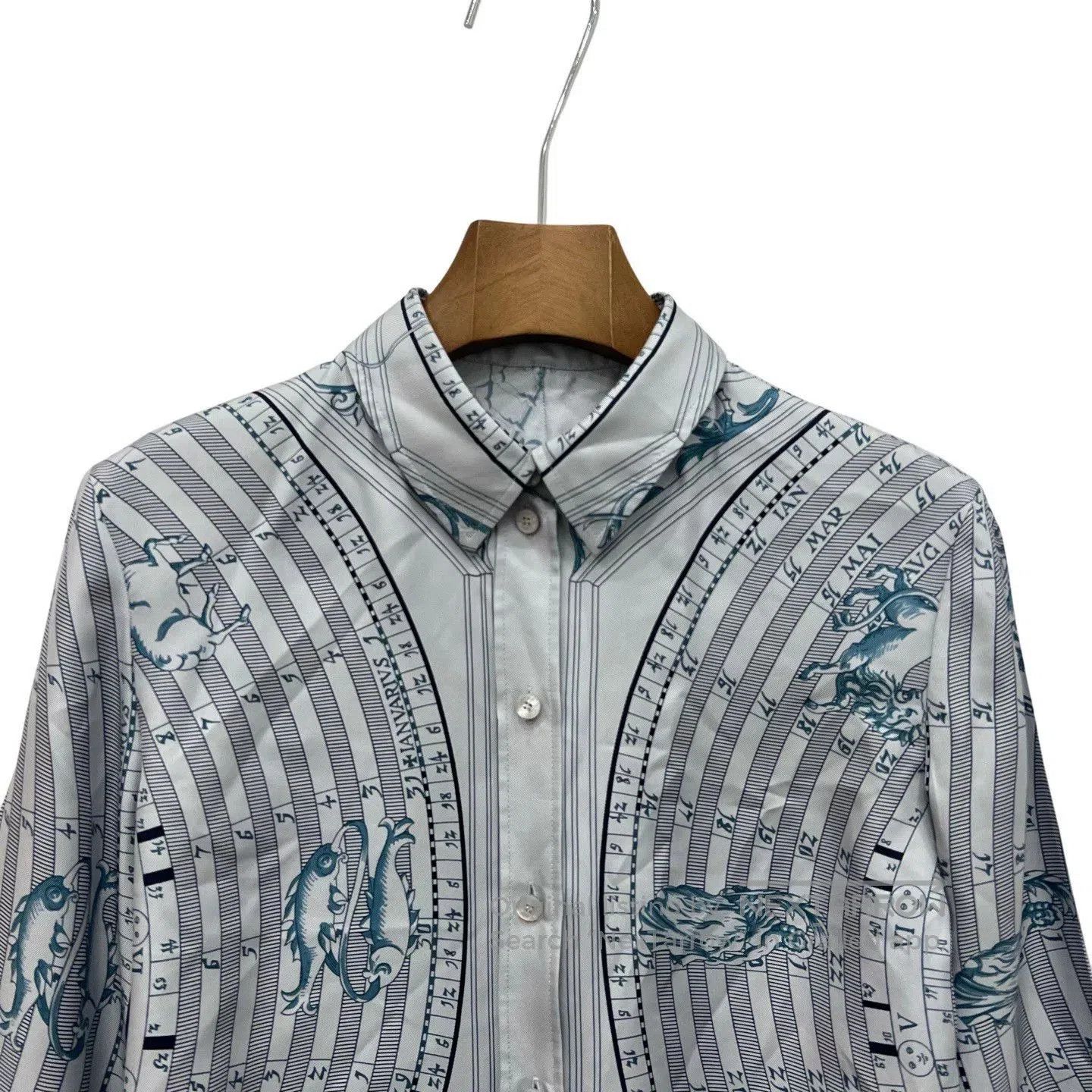 Hermes Hermès Constellation Compass Silk Shirt. Size XXS / US 00 / IT 34 - 2 Thumbnail