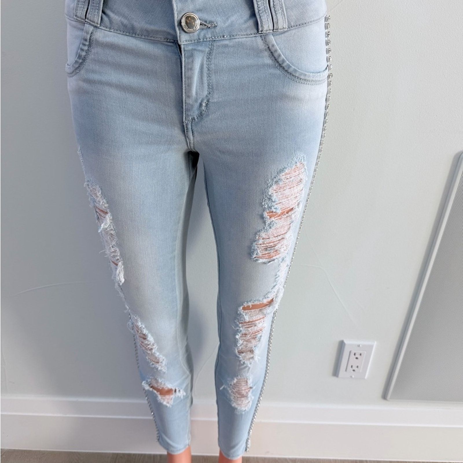Other Pitbull High Waisted Light Wash Blue Ripped Distressed Jeans Size 23" - 10 Thumbnail