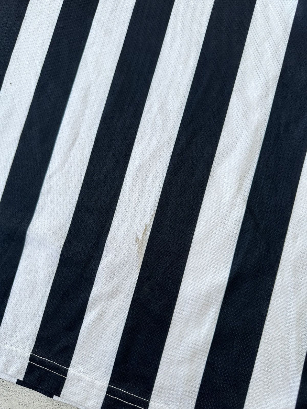 Other Lovers FC Long Sleeve Jersey like Juventus Size US XL / EU 56 / 4 - 6 Thumbnail