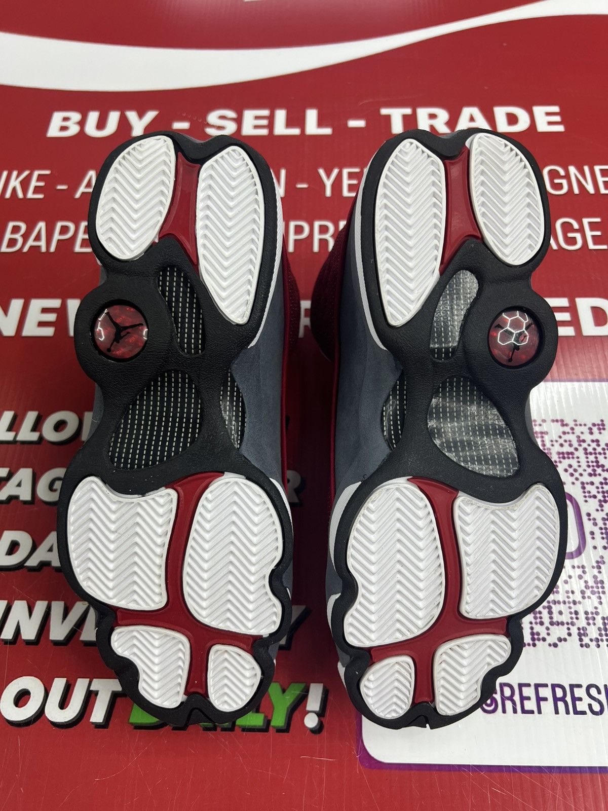 Jordan Brand Air Jordan 13 Red Flint Size 6.5y Size US 6.5 / EU 39-40 - 6 Thumbnail