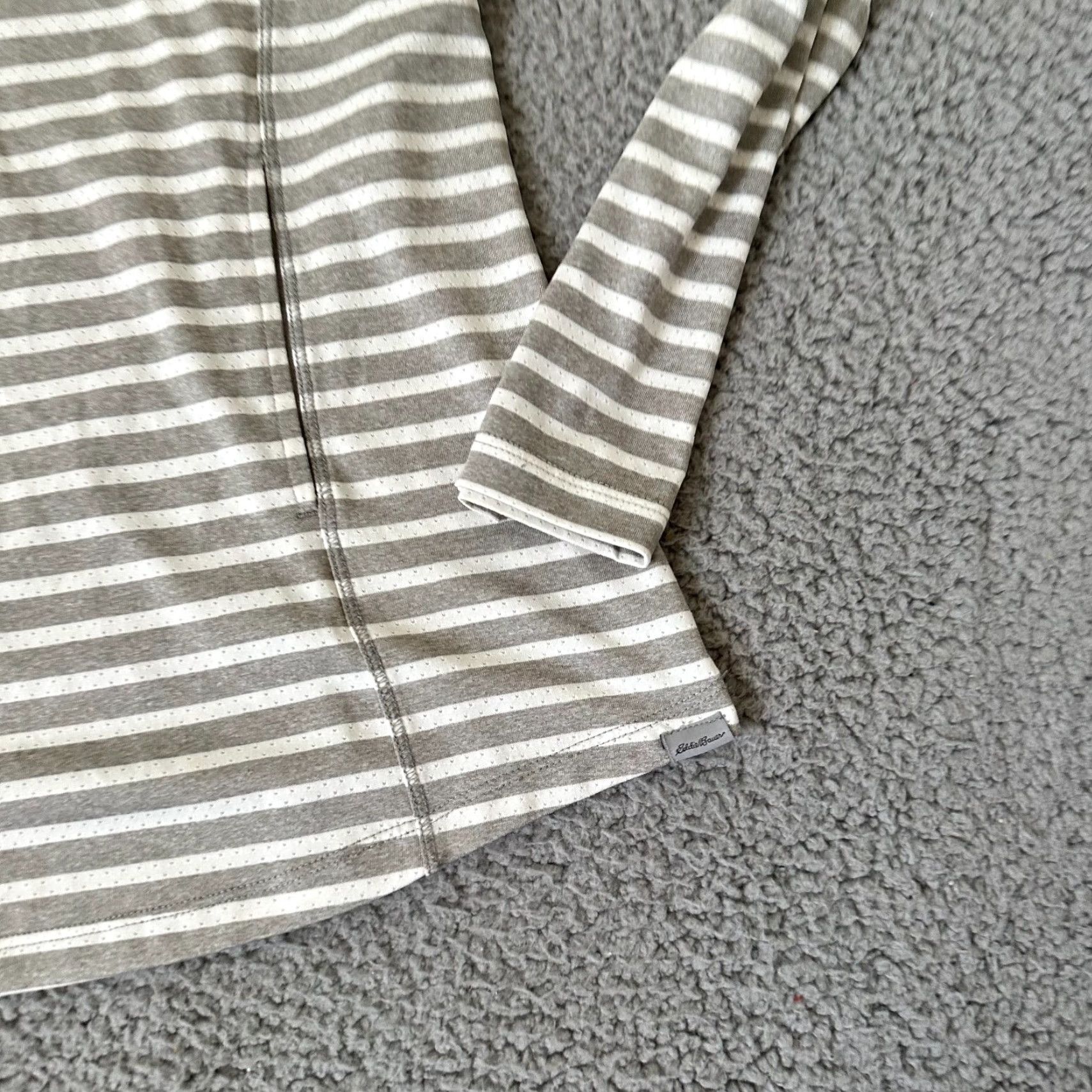 Eddie Bauer VINTAGE Eddie Bauer Hoodie Womens Small White Gray Travex Pullover Polyester Ladies Size S / US 4 / IT 40 - 2 Thumbnail