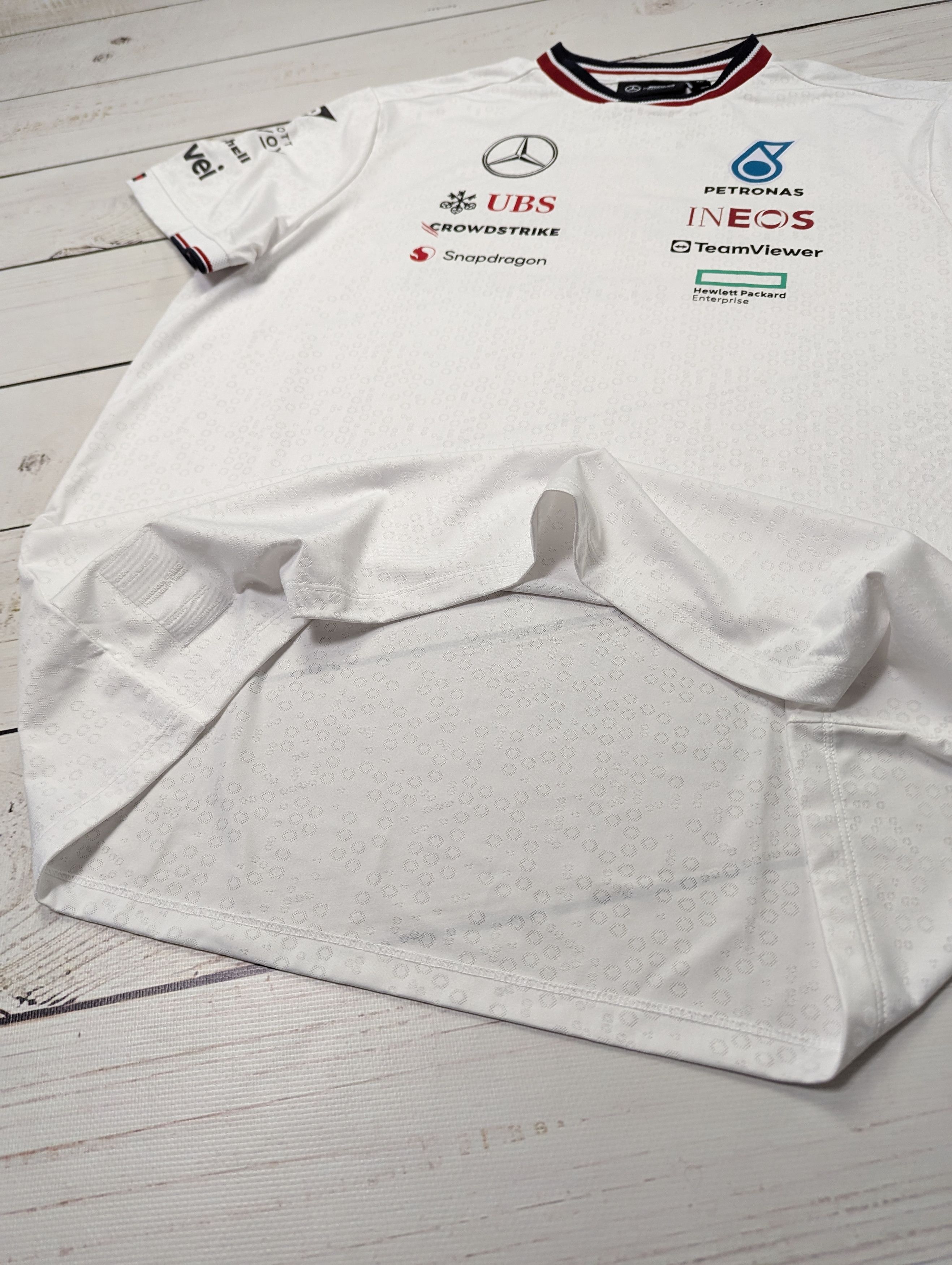 Mercedes-Benz Mercedes AMG Petronas 2024 Racing Jersey T-Shirt Size US XL / EU 56 / 4 - 5 Thumbnail