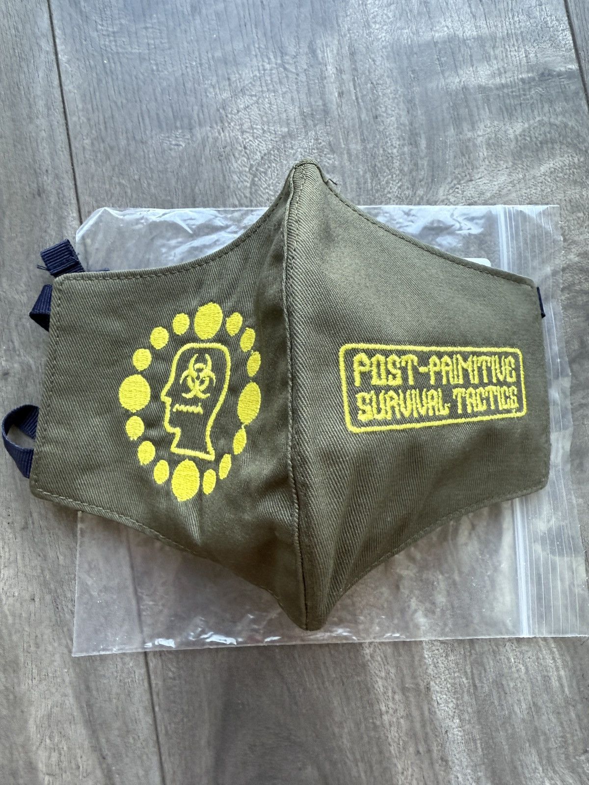 Brain Dead NEW Brain Dead Biohazard Green Embroidered Face Mask Size ONE SIZE - 1 Thumbnail