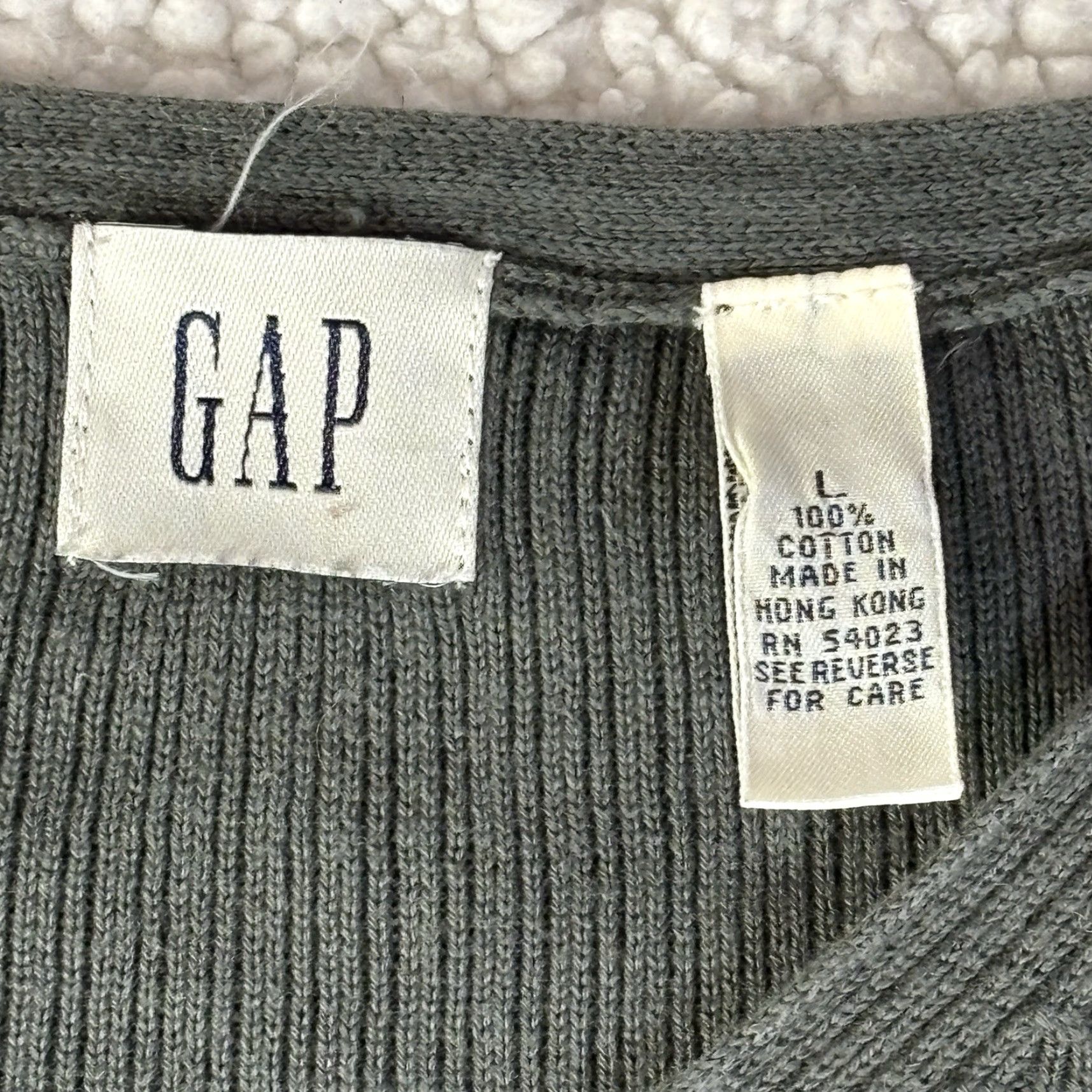 Gap VINTAGE Gap Sweater Mens Large Green V-Neck Ribbed Hong Kong Cotton 90s Pullover Womens? No gender given. Size US M / EU 48-50 / 2 - 2 Thumbnail