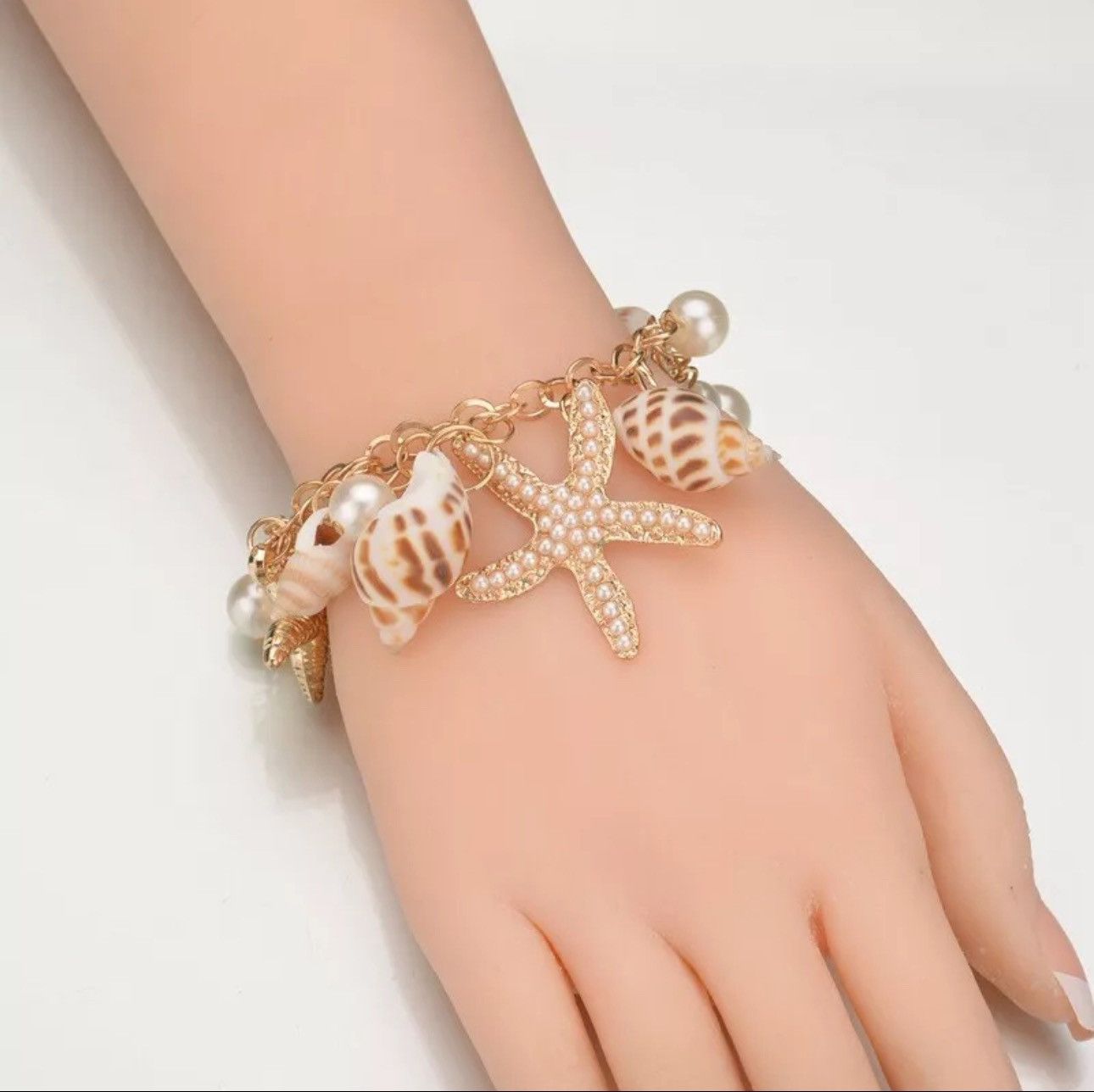 Betsey Johnson × Vintage Gold and White Seashell Starfish and Shell Boho, Plated Jewe Size ONE SIZE - 2 Thumbnail