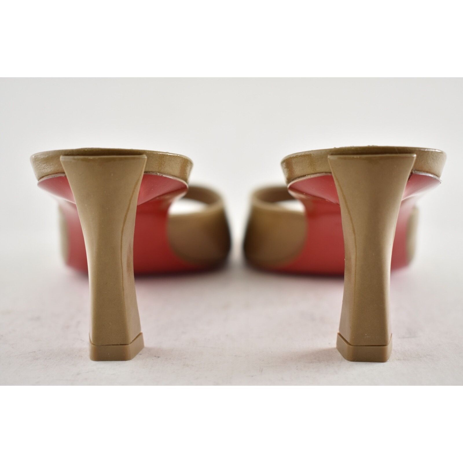 Christian Louboutin Christian Louboutin Condora Mule 55 Lionne Patent Backless Size US 8 / IT 38 - 13 Thumbnail