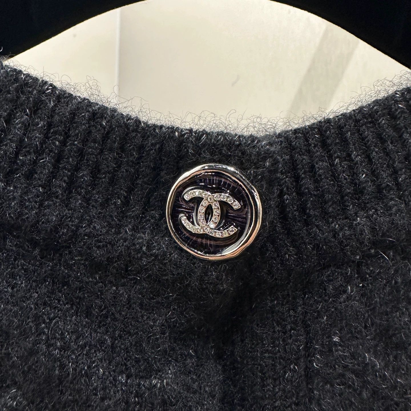 Chanel Chanel apr466 embossed cashmere women's dress 34 Size XS / US 0-2 / IT 36-38 - 8 Thumbnail