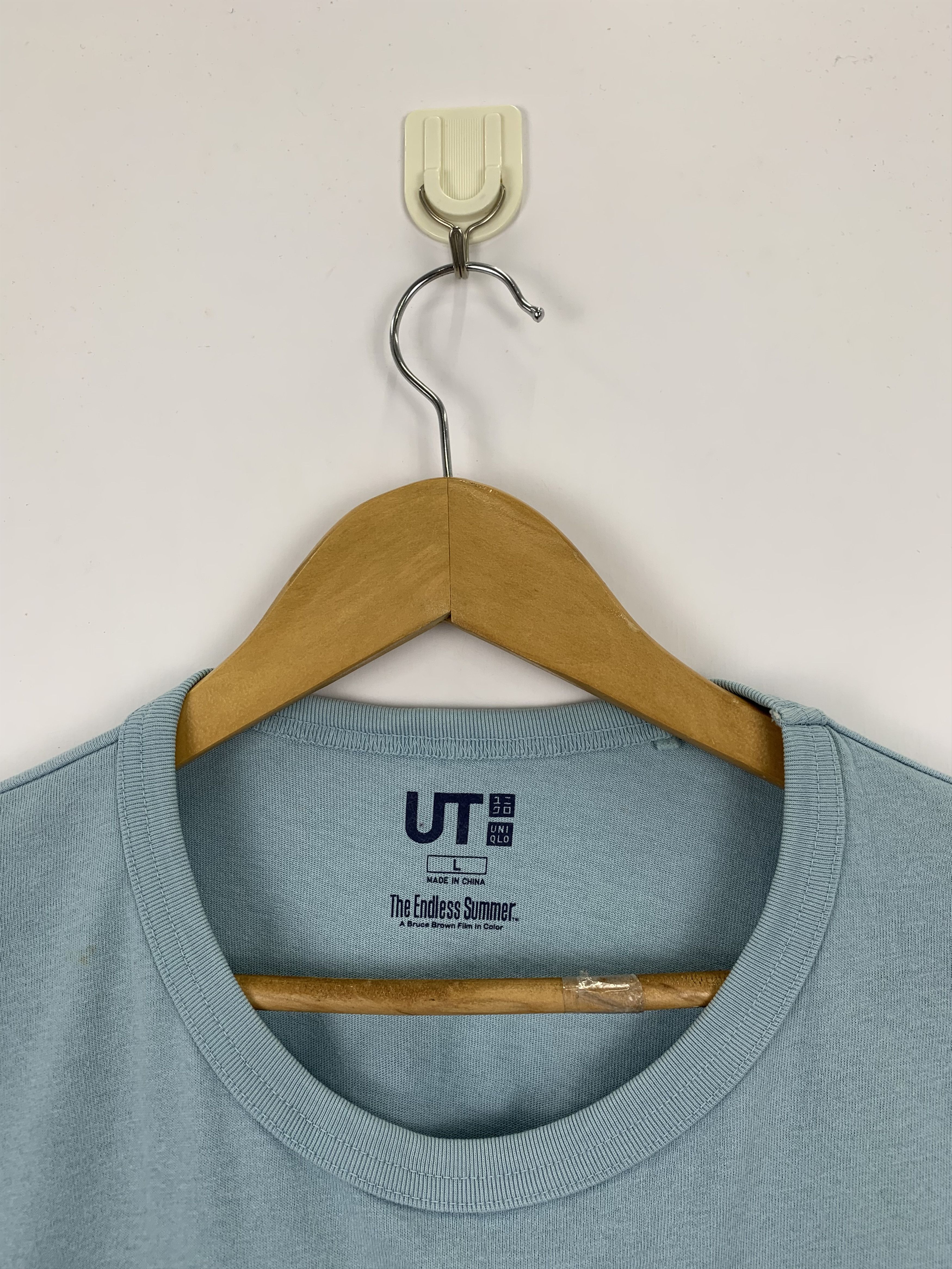 Uniqlo Uniqlo The Endless Summer Movie T Shirt TA0255 Size US L / EU 52-54 / 3 - 9 Thumbnail