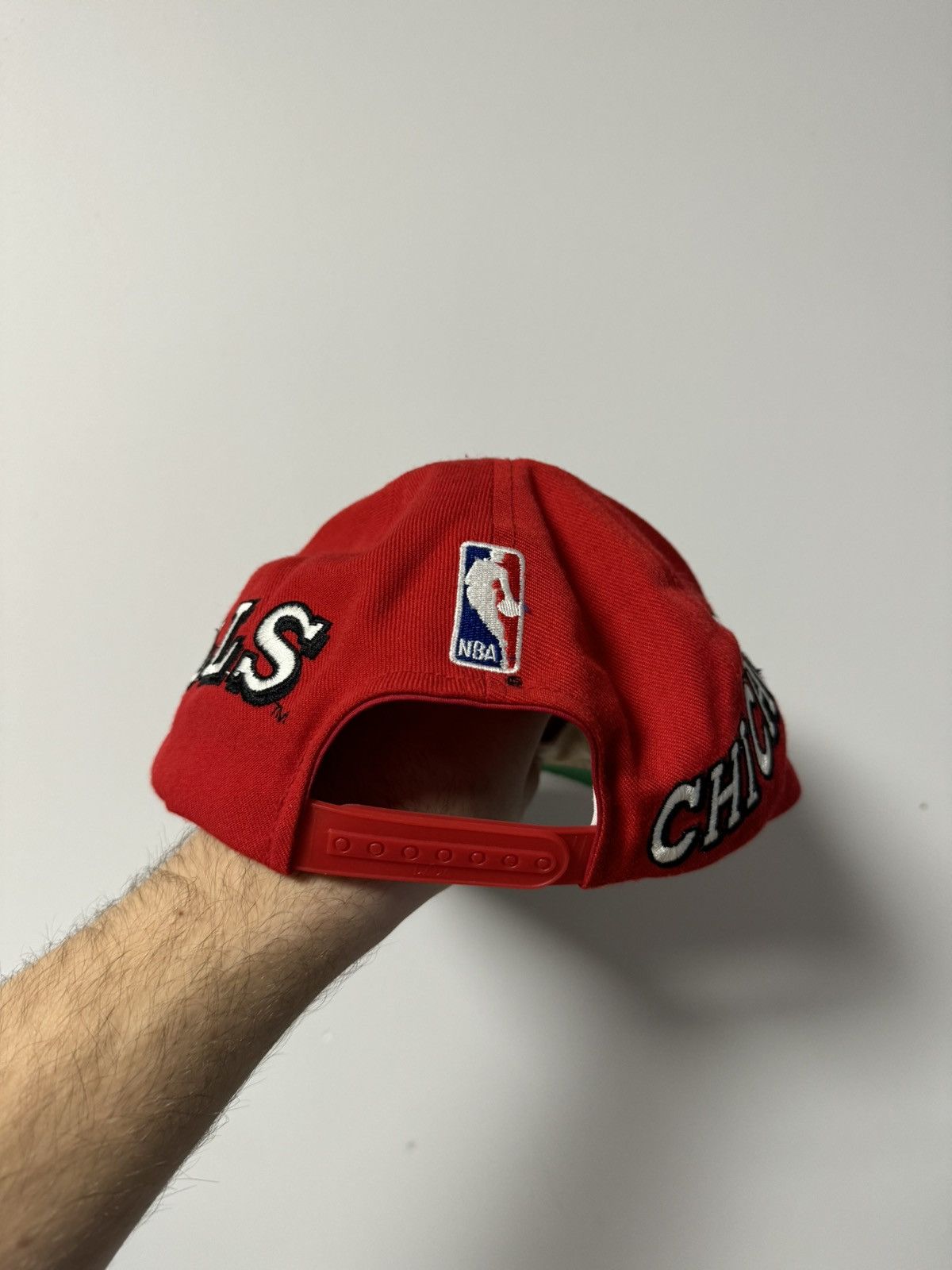 NBA × Vintage RARE Vintage 90s Chicago Bulls Specialties Side Wave Hat Size ONE SIZE - 4 Thumbnail