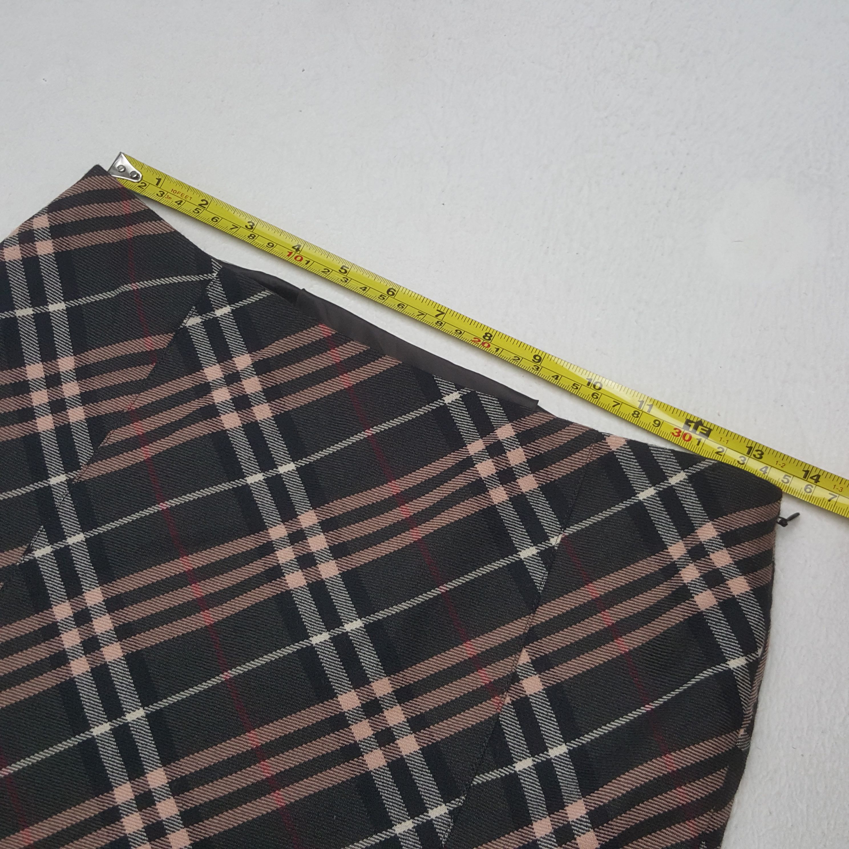 Burberry Vintage Burberry London Blue Label Nova Check Skirts Size 27" / US 4 / IT 40 - 5 Thumbnail