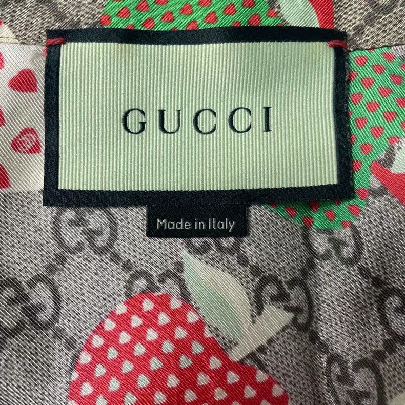 Gucci Gucci Valentine's Day Special Series Heart Apple Logo Patte Size US S / EU 44-46 / 1 - 3 Thumbnail