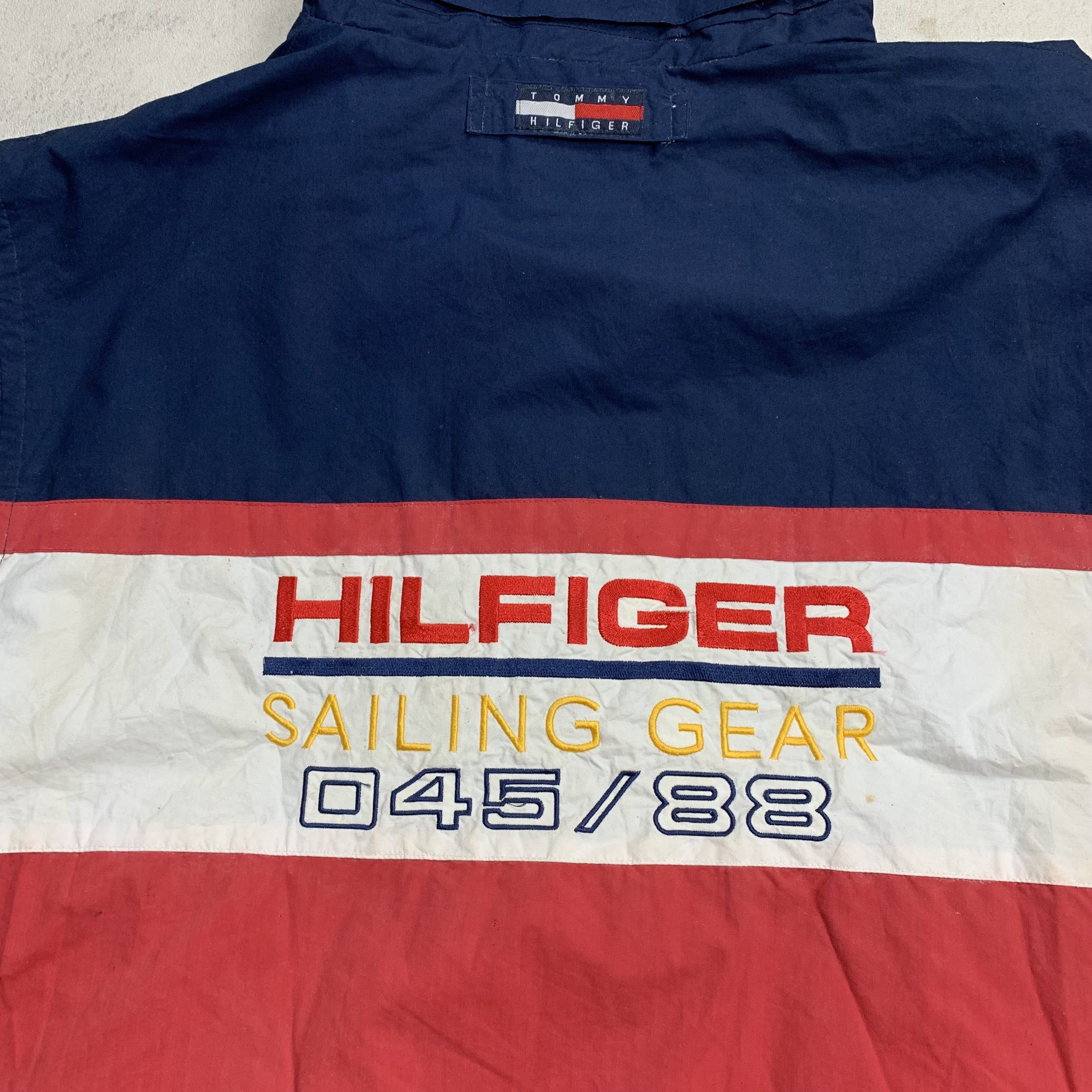 Tommy Hilfiger Vintage Reversible Tommy Hilfiger Sailing Gear Jacket Size US L / EU 52-54 / 3 - 5 Thumbnail