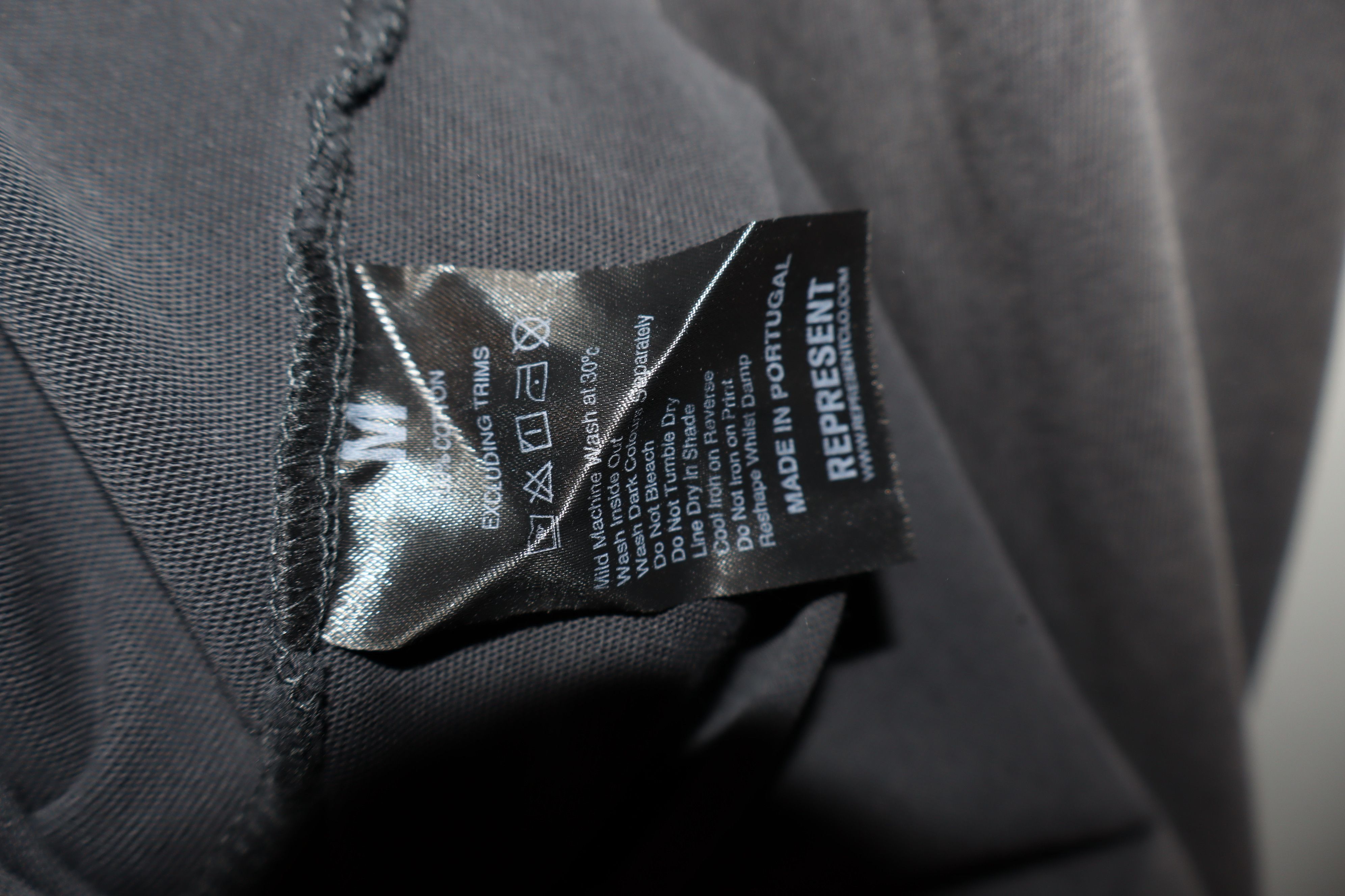 Represent Clo. Shark jaws print t-shirt Size US M / EU 48-50 / 2 - 7 Thumbnail