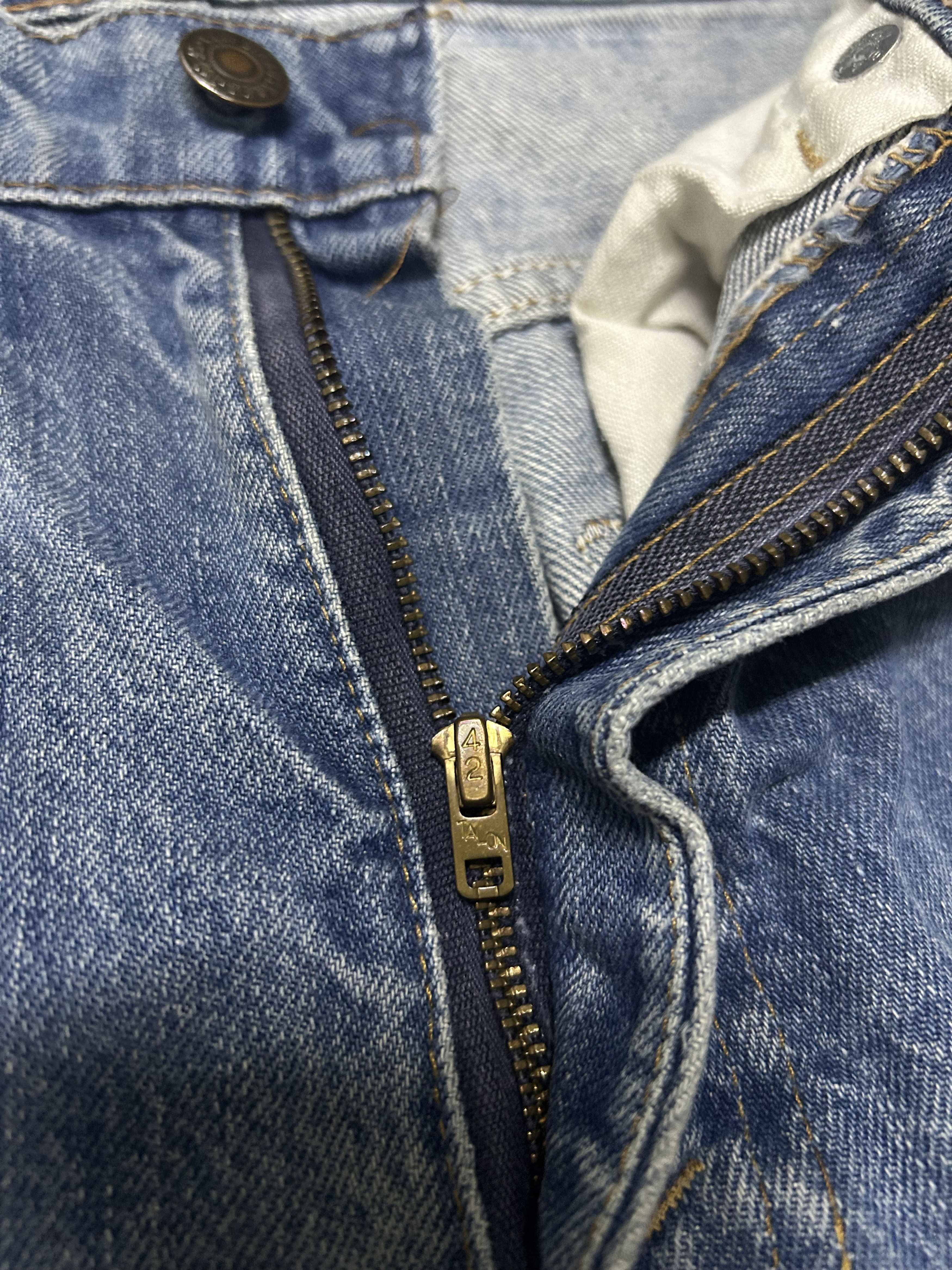 Levi's Made & Crafted Flare 70s LEVIS 517 f STAMP BUTTON 8 DISTRESSED BOOT CUT Size US 31 - 7 Thumbnail